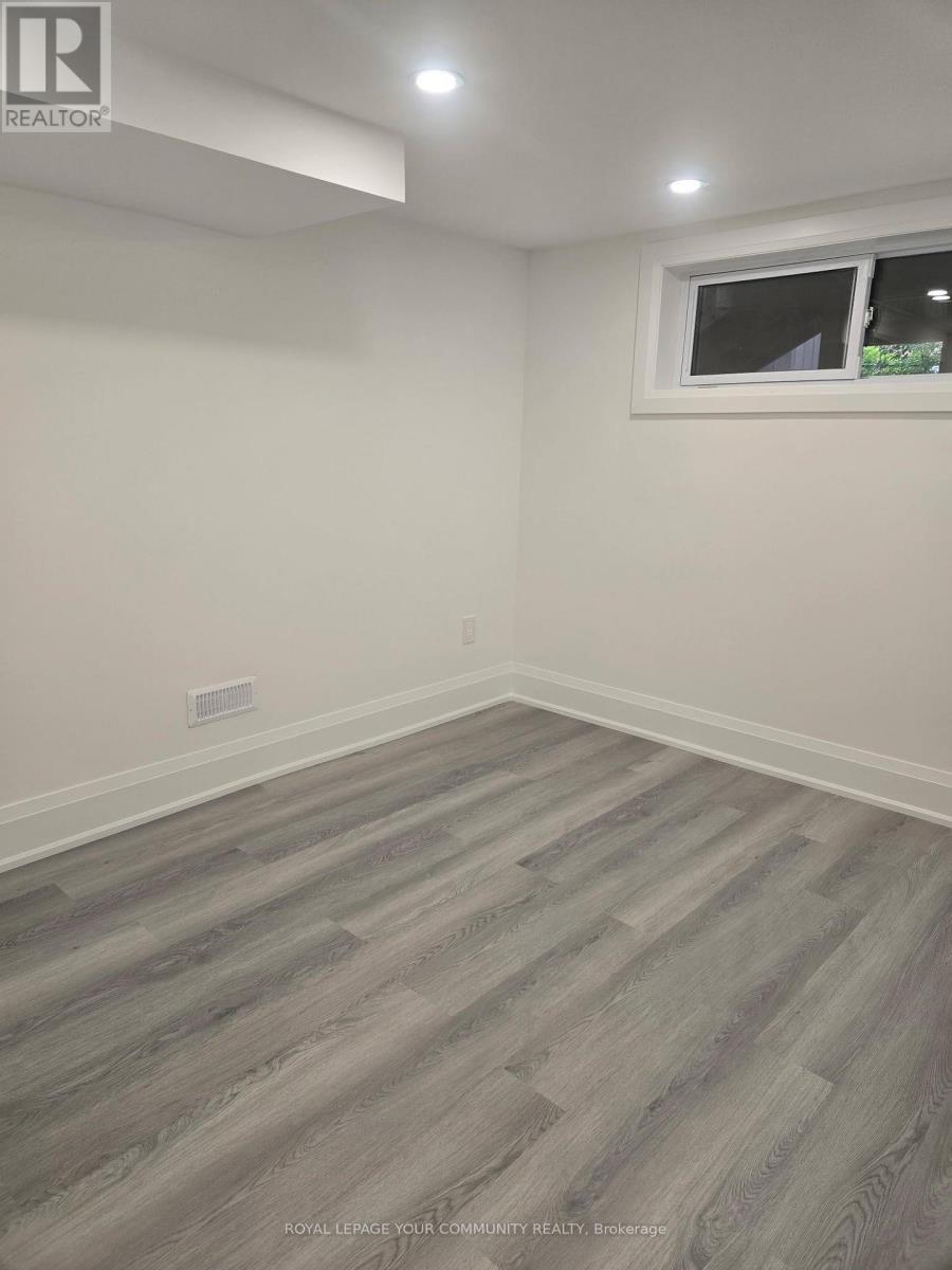19 Beaverton Road S, Richmond Hill, Ontario  L4C 2H5 - Photo 13 - N13803084