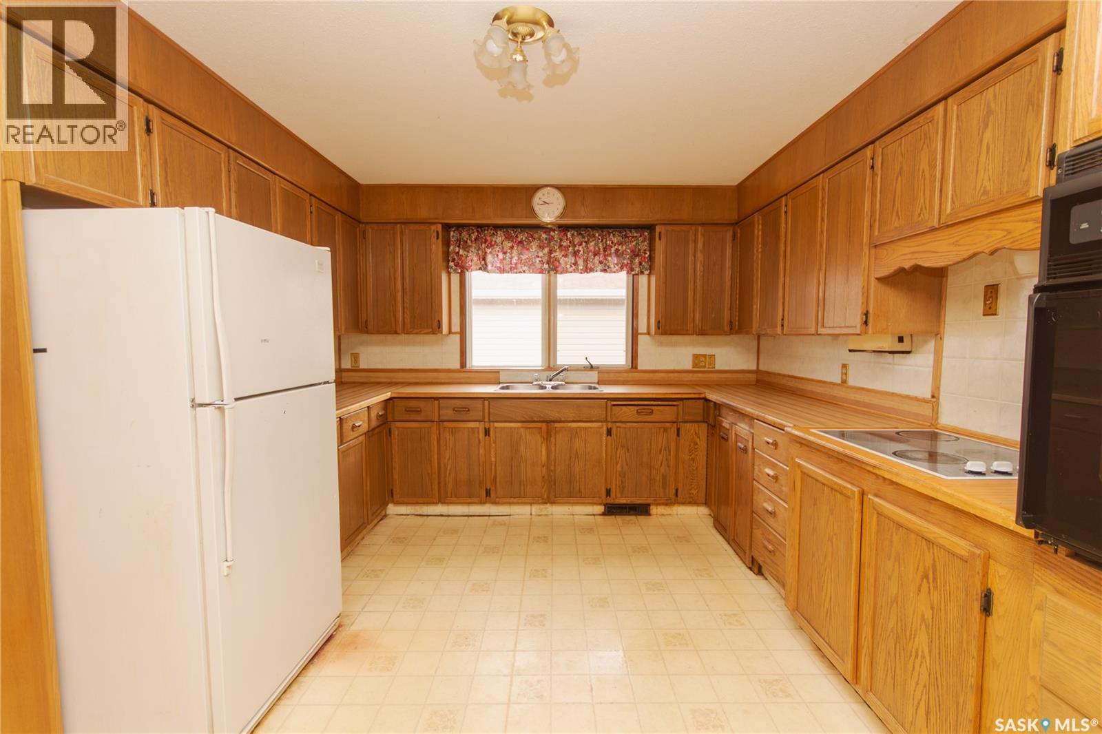 11037 Martin Crescent, North Battleford, Saskatchewan  S9A 3M9 - Photo 5 - SK048759