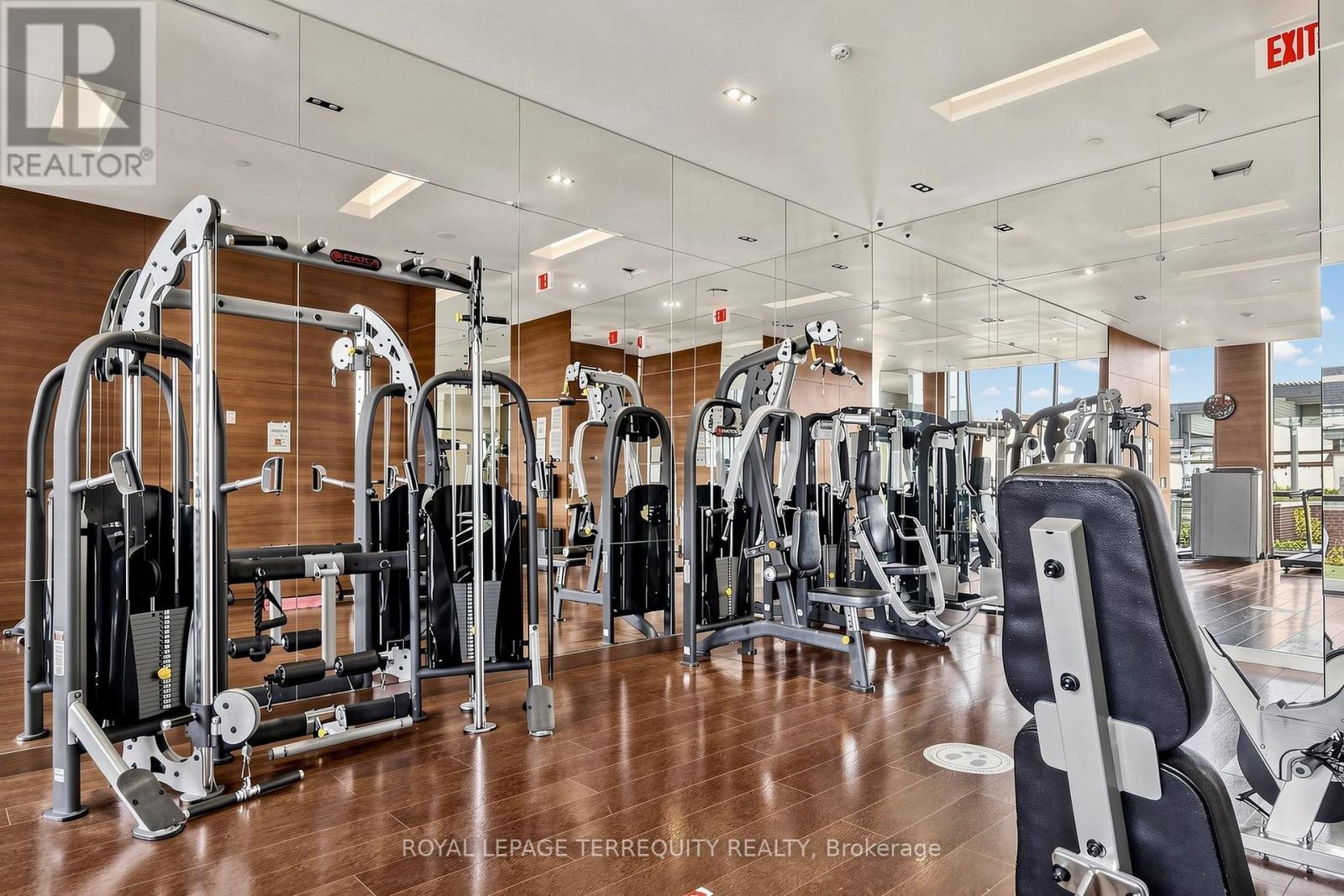 2010 - 9 Valhalla Inn Road, Toronto, Ontario  M9B 0B2 - Photo 43 - W13802802