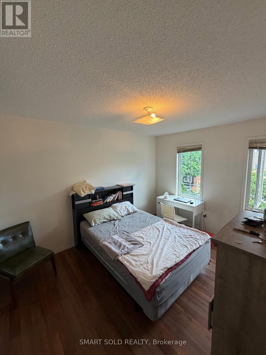 76 Viella Street, Toronto, Ontario  M6N 5C8 - Photo 4 - W13802862