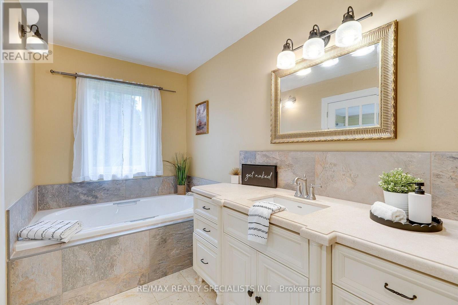 44 George Crescent, Caledon, Ontario  L7C 1G2 - Photo 26 - W13802896