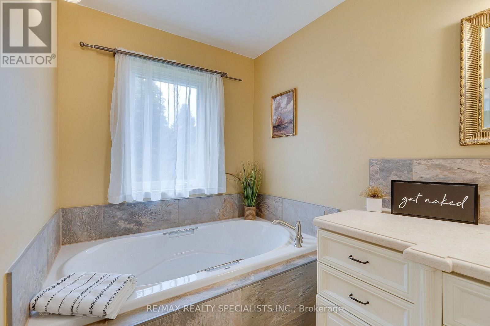 44 George Crescent, Caledon, Ontario  L7C 1G2 - Photo 27 - W13802896