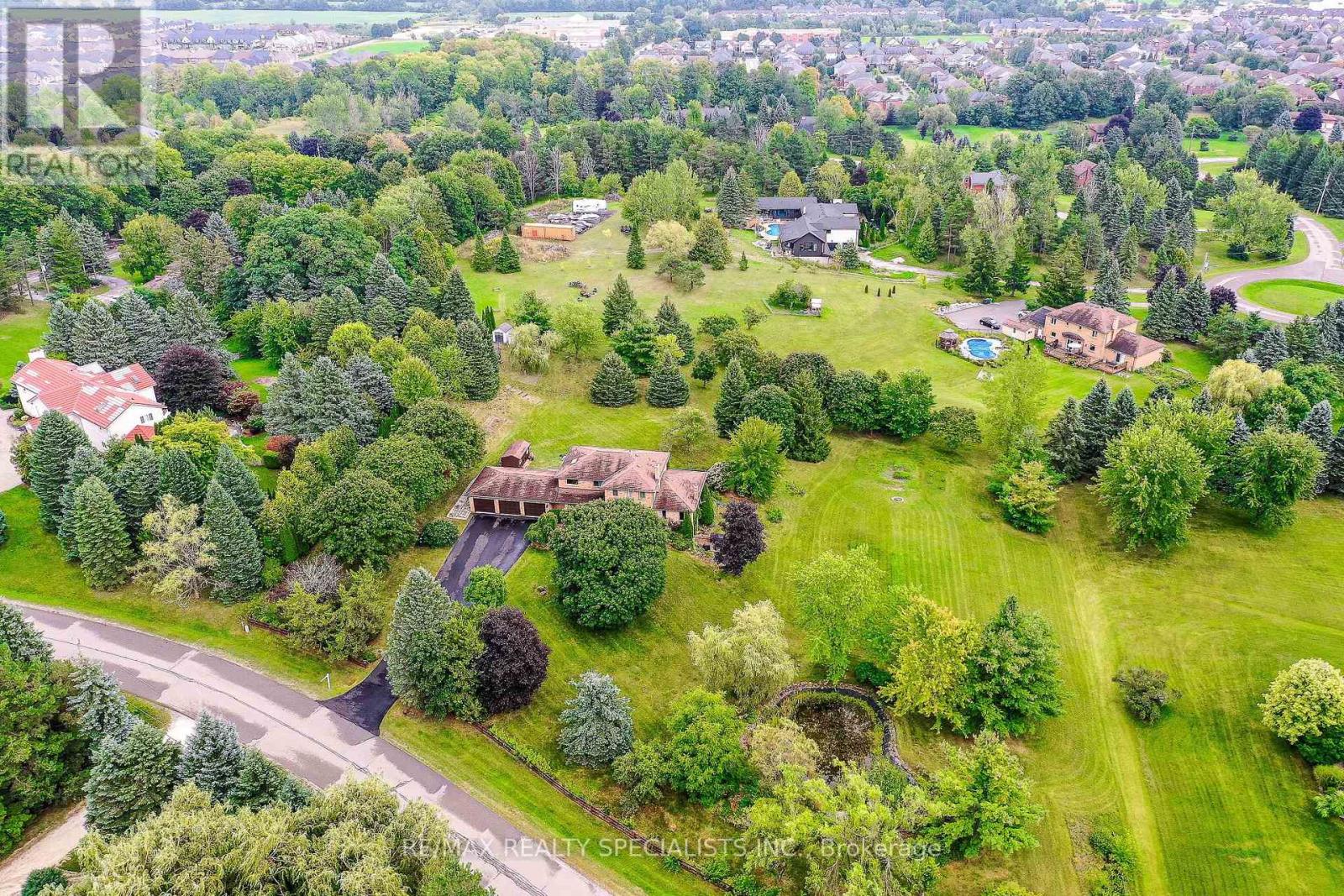 44 George Crescent, Caledon, Ontario  L7C 1G2 - Photo 4 - W13802896