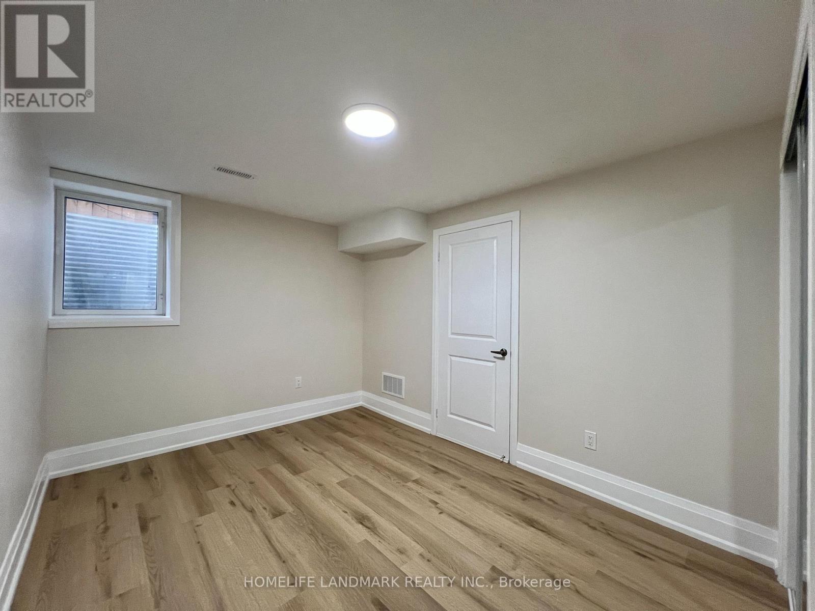 Bastment - 1414 Wellwood Terrace, Milton, Ontario  L9E 1V1 - Photo 3 - W13791618