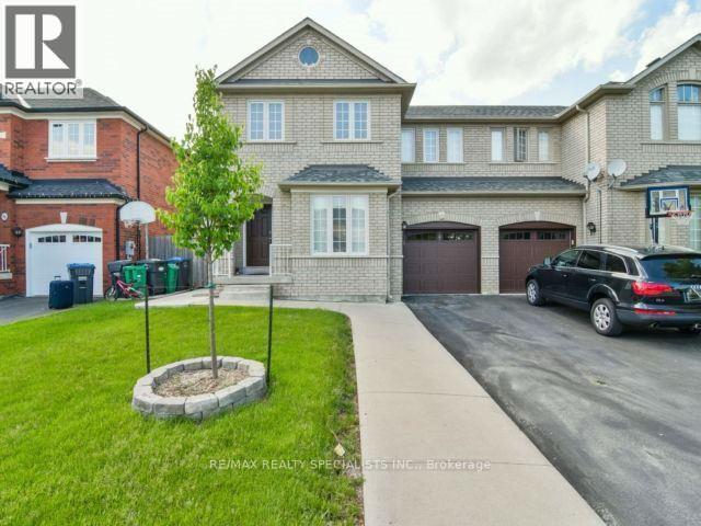 22 STREAMSIDE LANE, Brampton, Ontario