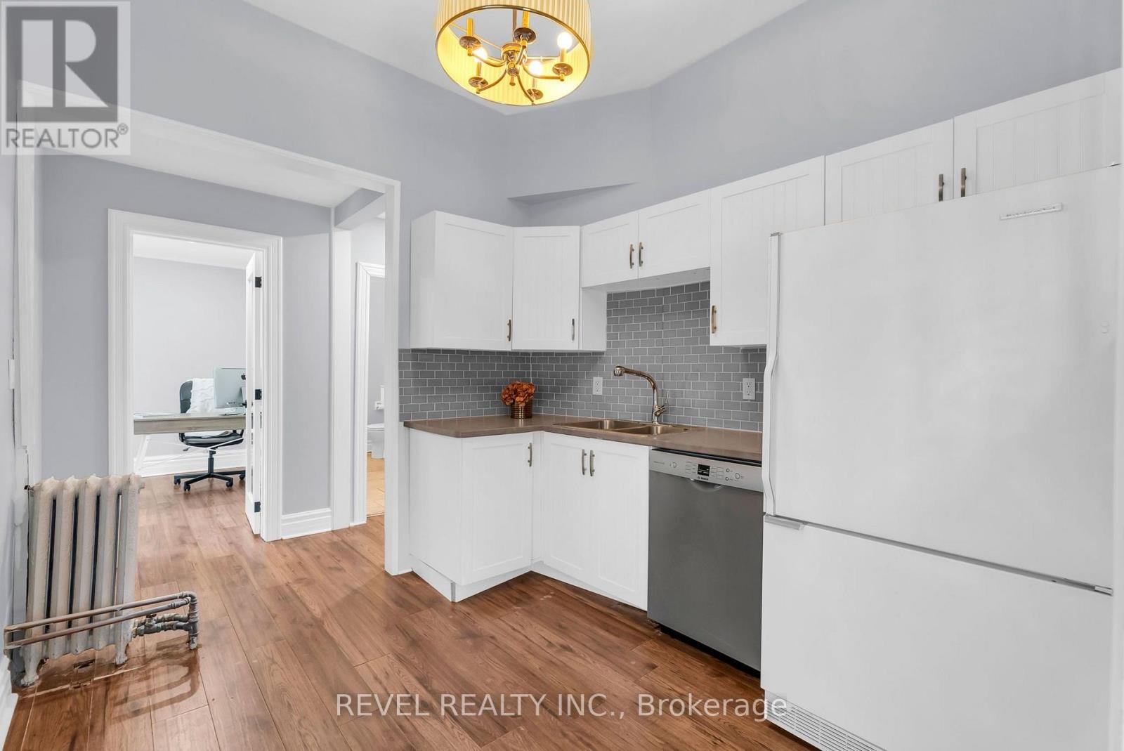 1 Third Avenue, Orangeville, Ontario  L9W 1G8 - Photo 4 - W13802972