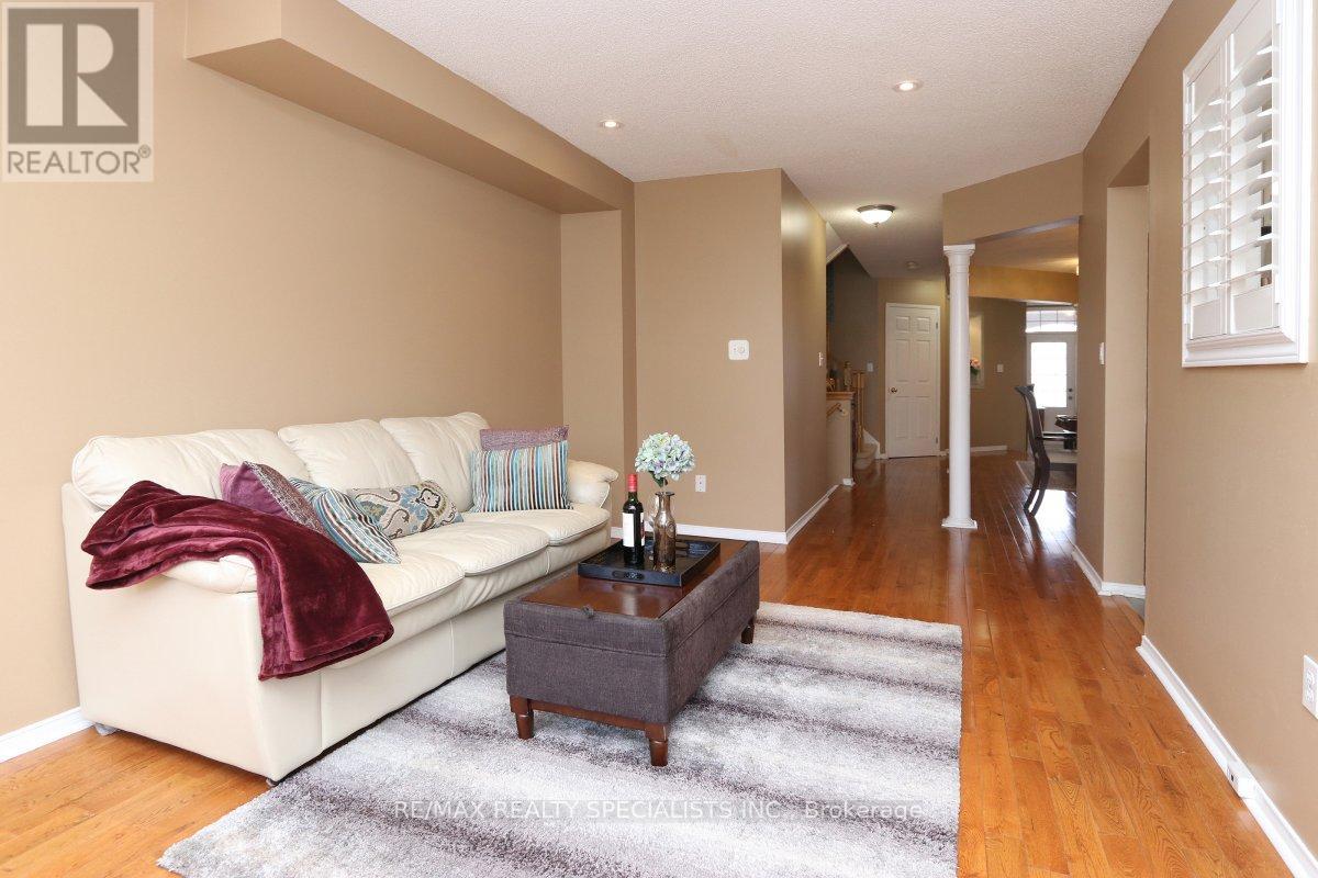5817 Questman Hollow, Mississauga, Ontario  L5M 6N8 - Photo 10 - W13802996
