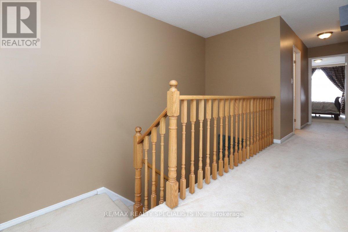 5817 Questman Hollow, Mississauga, Ontario  L5M 6N8 - Photo 18 - W13802996