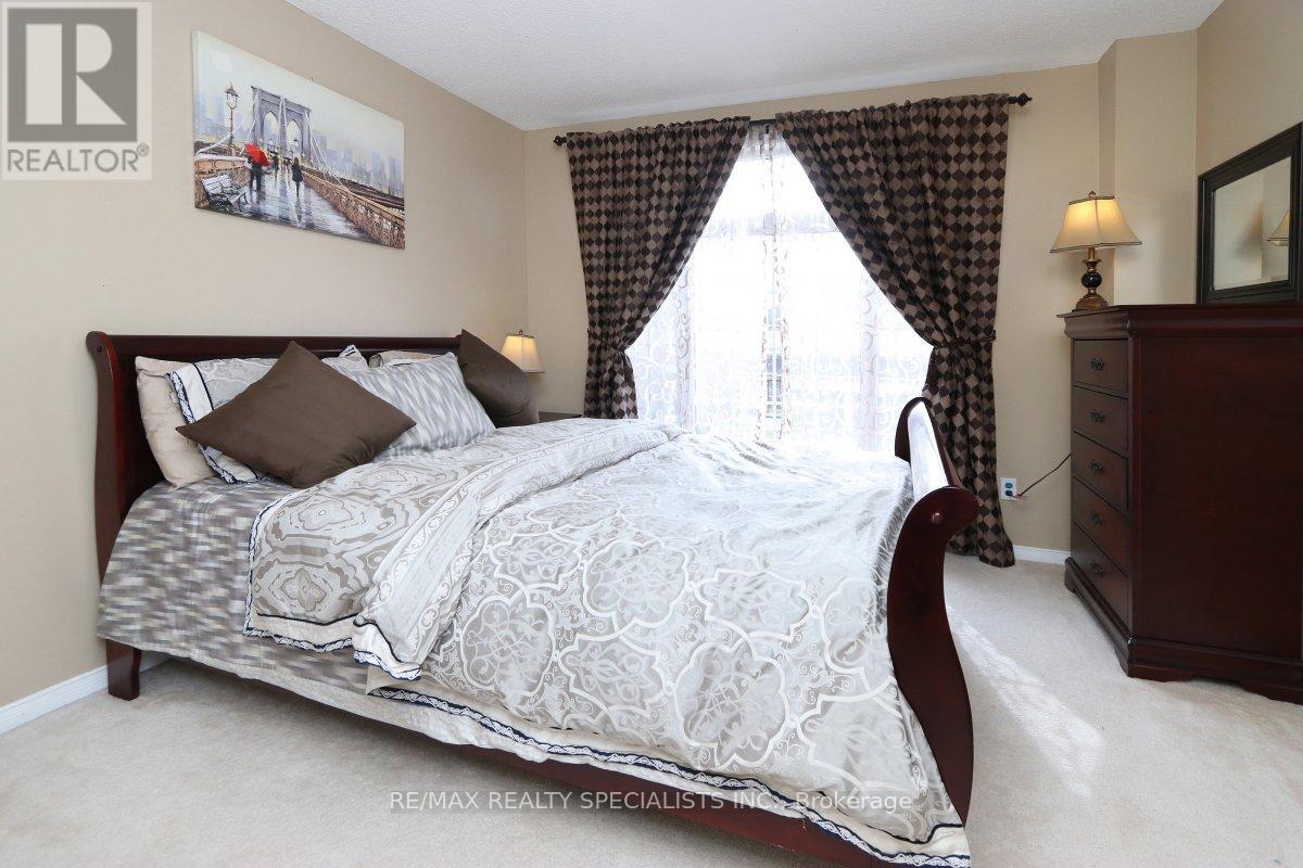 5817 Questman Hollow, Mississauga, Ontario  L5M 6N8 - Photo 22 - W13802996