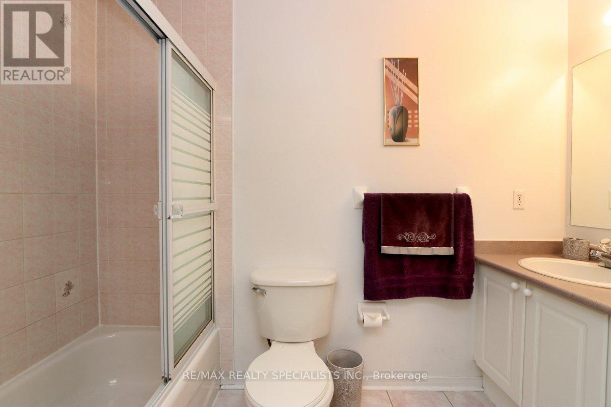 5817 Questman Hollow, Mississauga, Ontario  L5M 6N8 - Photo 24 - W13802996