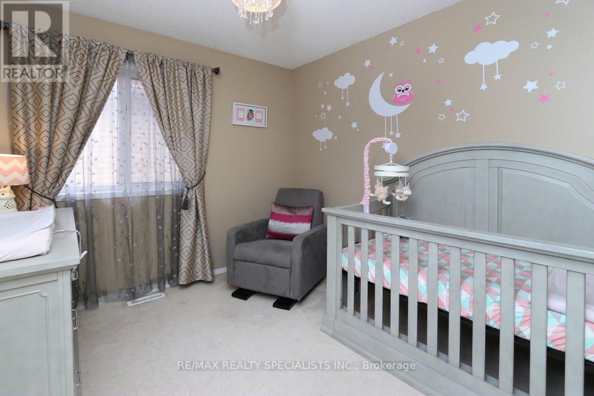 5817 Questman Hollow, Mississauga, Ontario  L5M 6N8 - Photo 25 - W13802996