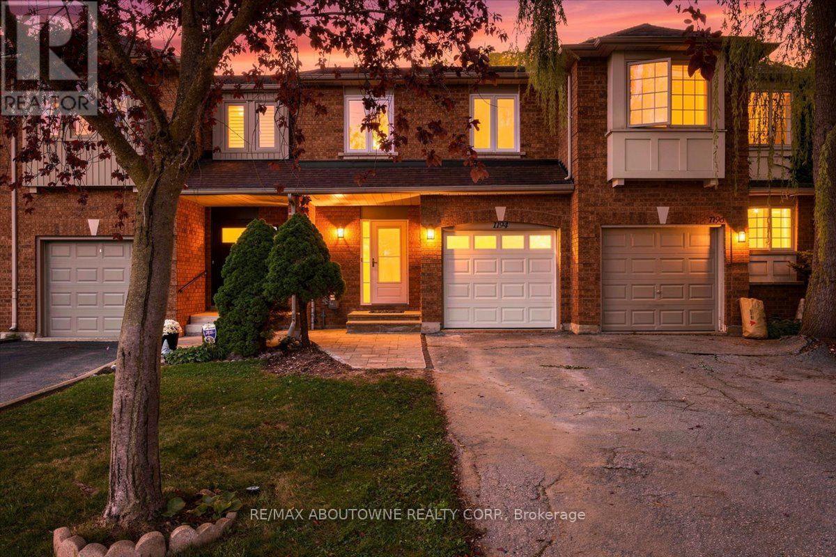 1194 TREETOP TERRACE