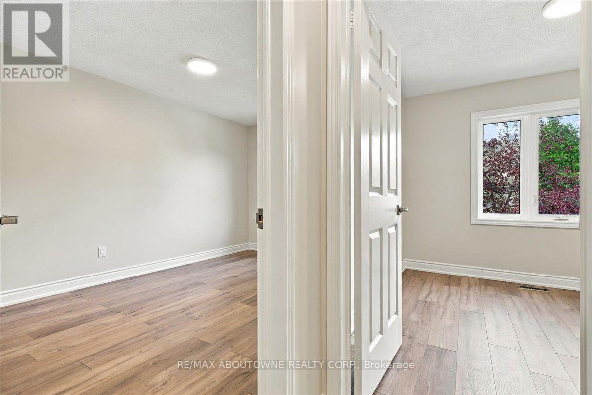 1194 Treetop Terrace, Oakville (Wt West Oak Trails), Ontario  L6M 3N2 - Photo 26 - W13803058