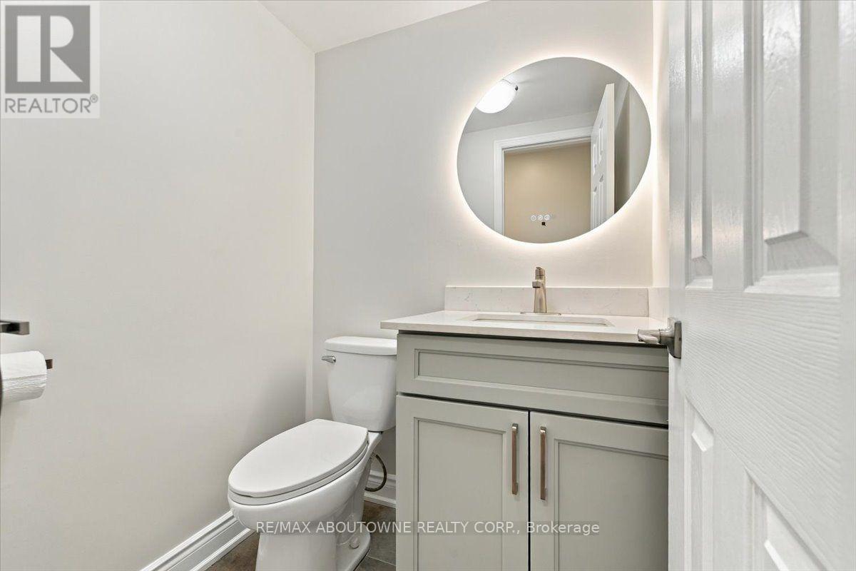 1194 Treetop Terrace, Oakville (Wt West Oak Trails), Ontario  L6M 3N2 - Photo 6 - W13803058
