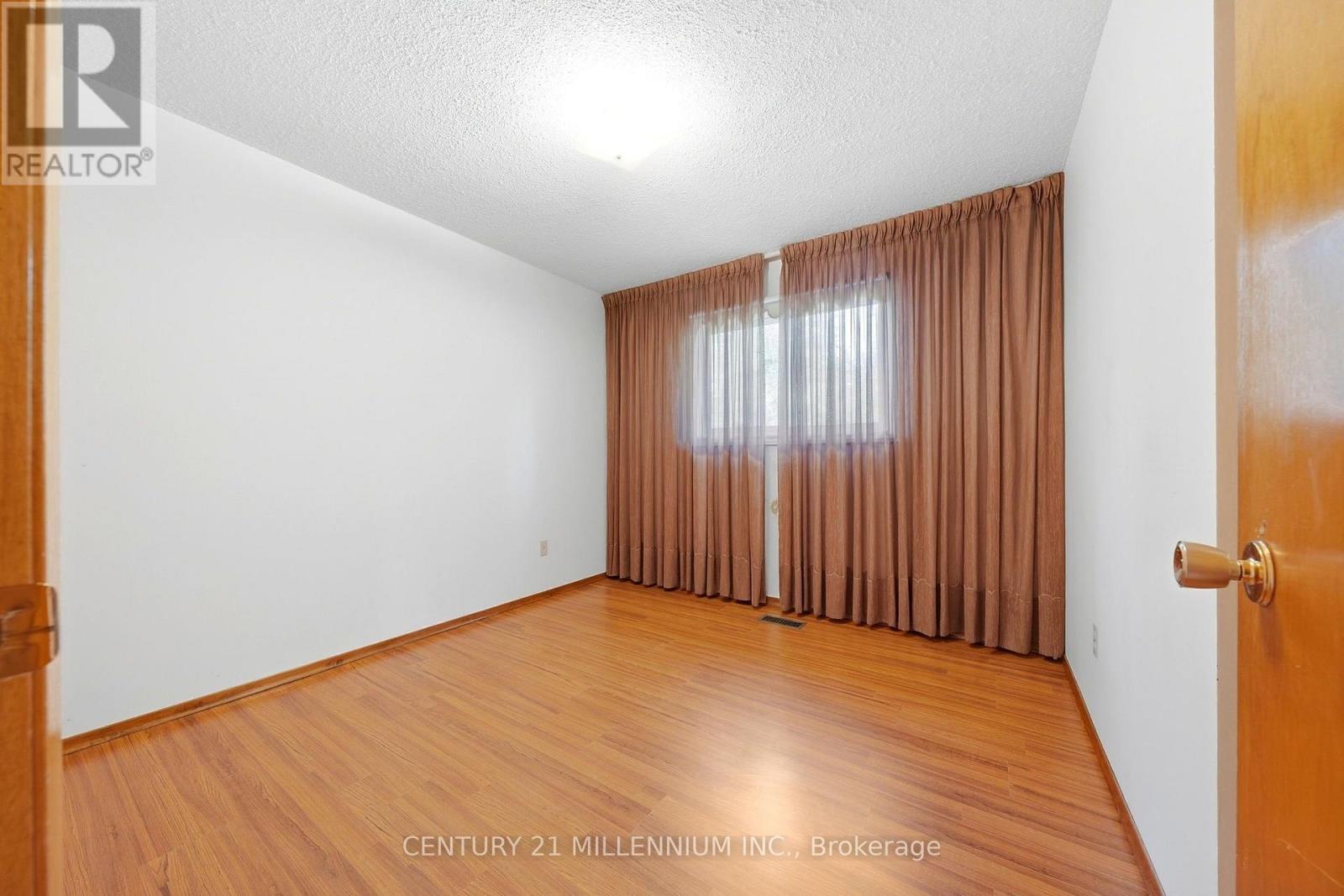 16 Jardine Street, Brampton, Ontario  L6S 3H4 - Photo 12 - W13803082