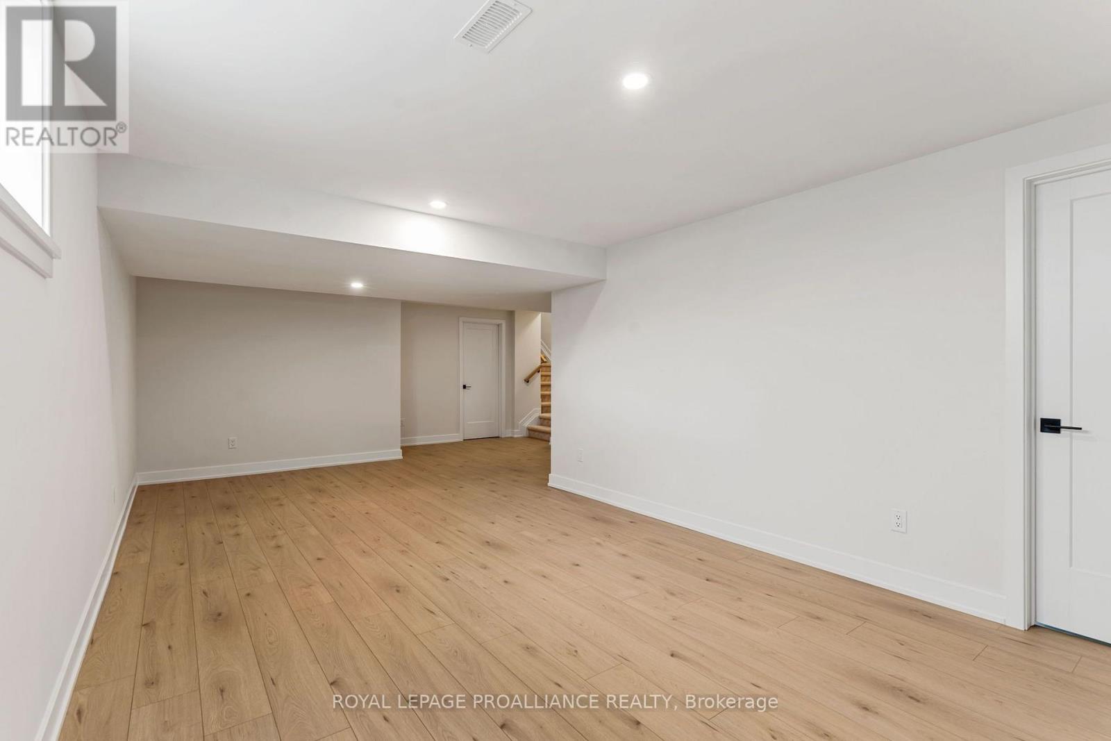 1169 Moore Street, Brockville, Ontario  K6V 0H1 - Photo 40 - X13764258