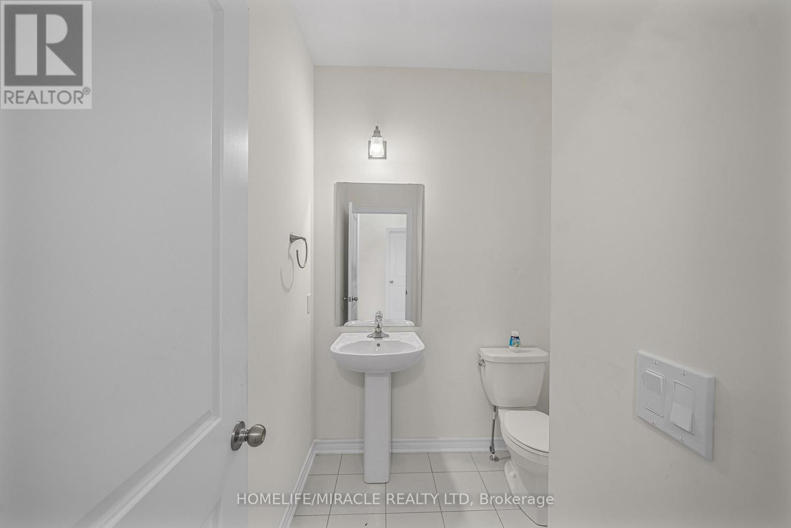 140 Country Club Drive, Loyalist, Ontario  K0H 1G0 - Photo 7 - X13644740