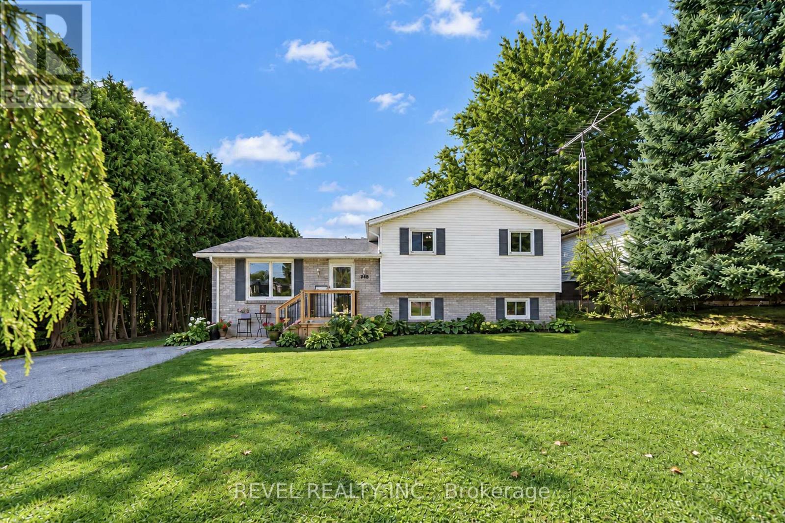 218 MECHANIC STREET W, Norfolk, Ontario