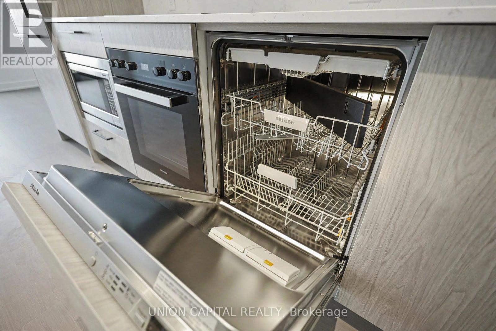 1508 - 91 Montclair Avenue, Toronto, Ontario  M5P 0B1 - Photo 10 - C13802022