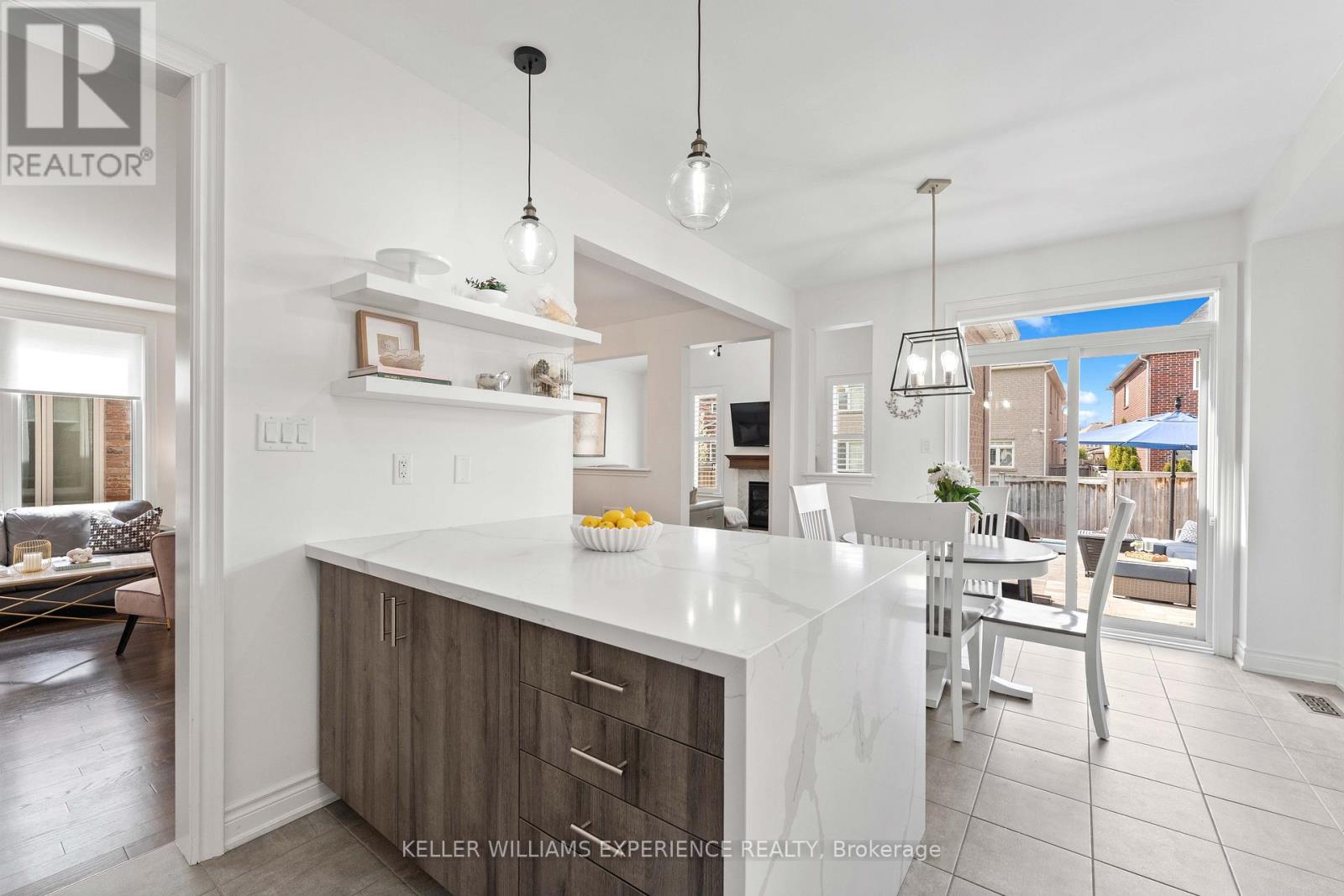 229 Blue Dasher Boulevard, Bradford West Gwillimbury, Ontario  L3Z 4H8 - Photo 15 - N13787870