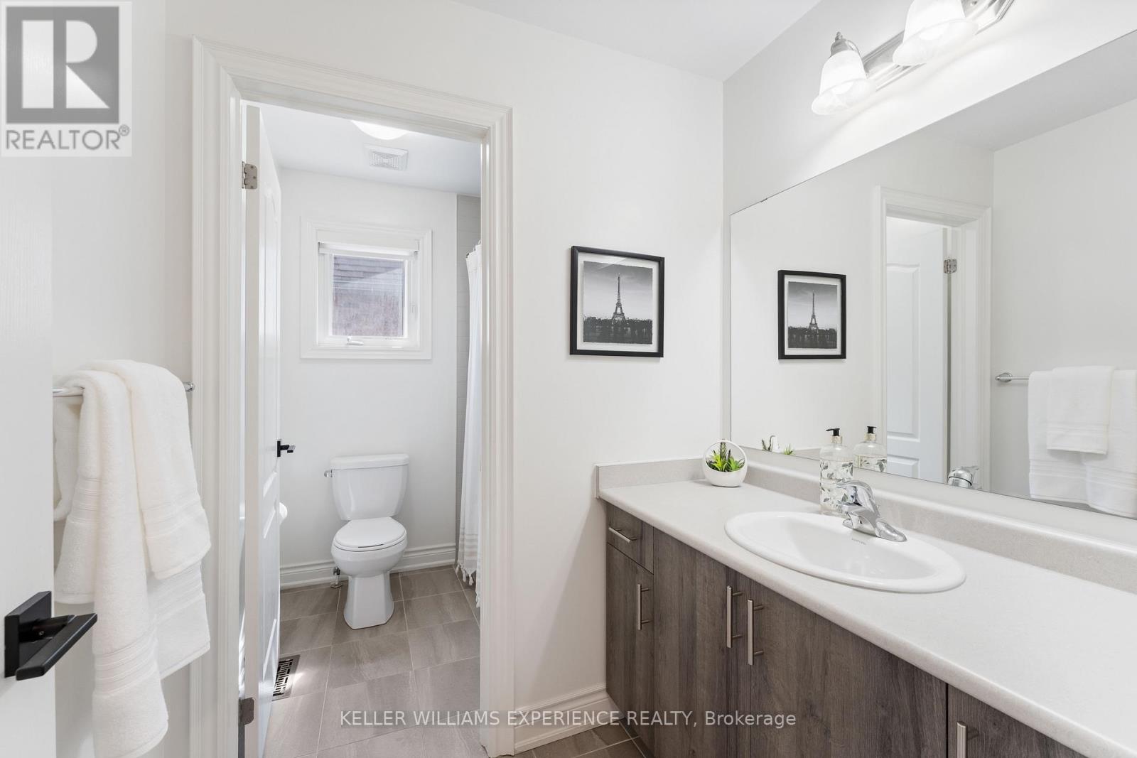 229 Blue Dasher Boulevard, Bradford West Gwillimbury, Ontario  L3Z 4H8 - Photo 18 - N13787870