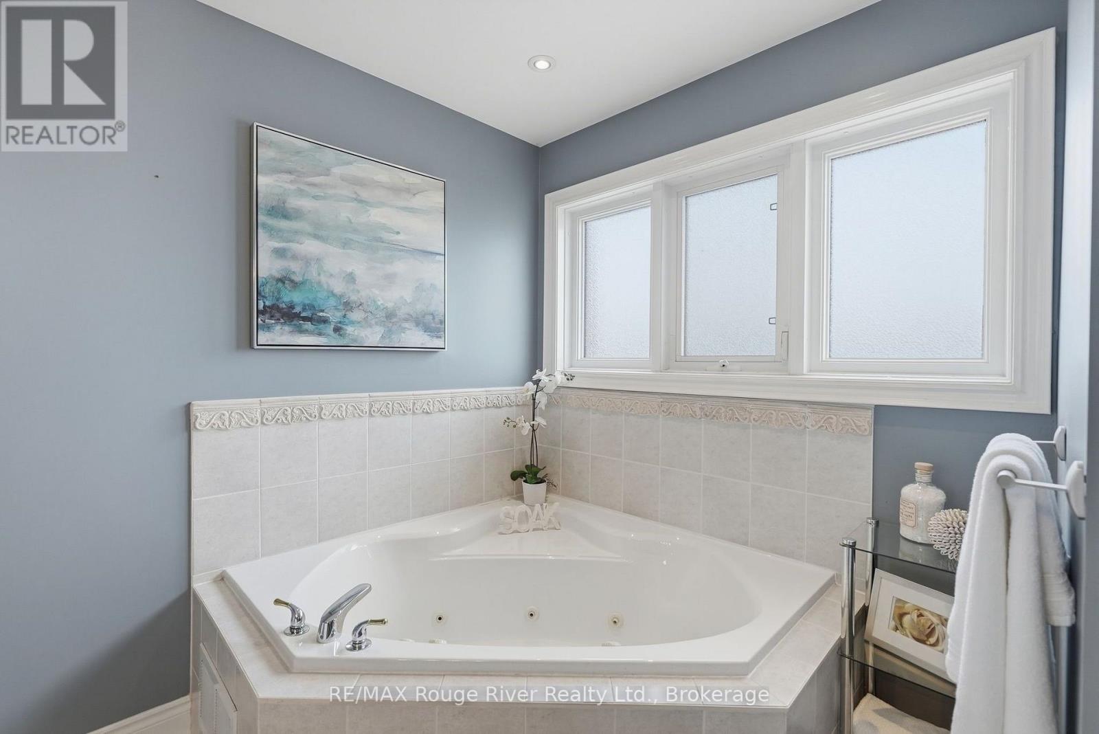 104 Fencerow Drive, Whitby, Ontario  L1R 3N2 - Photo 21 - E13803194