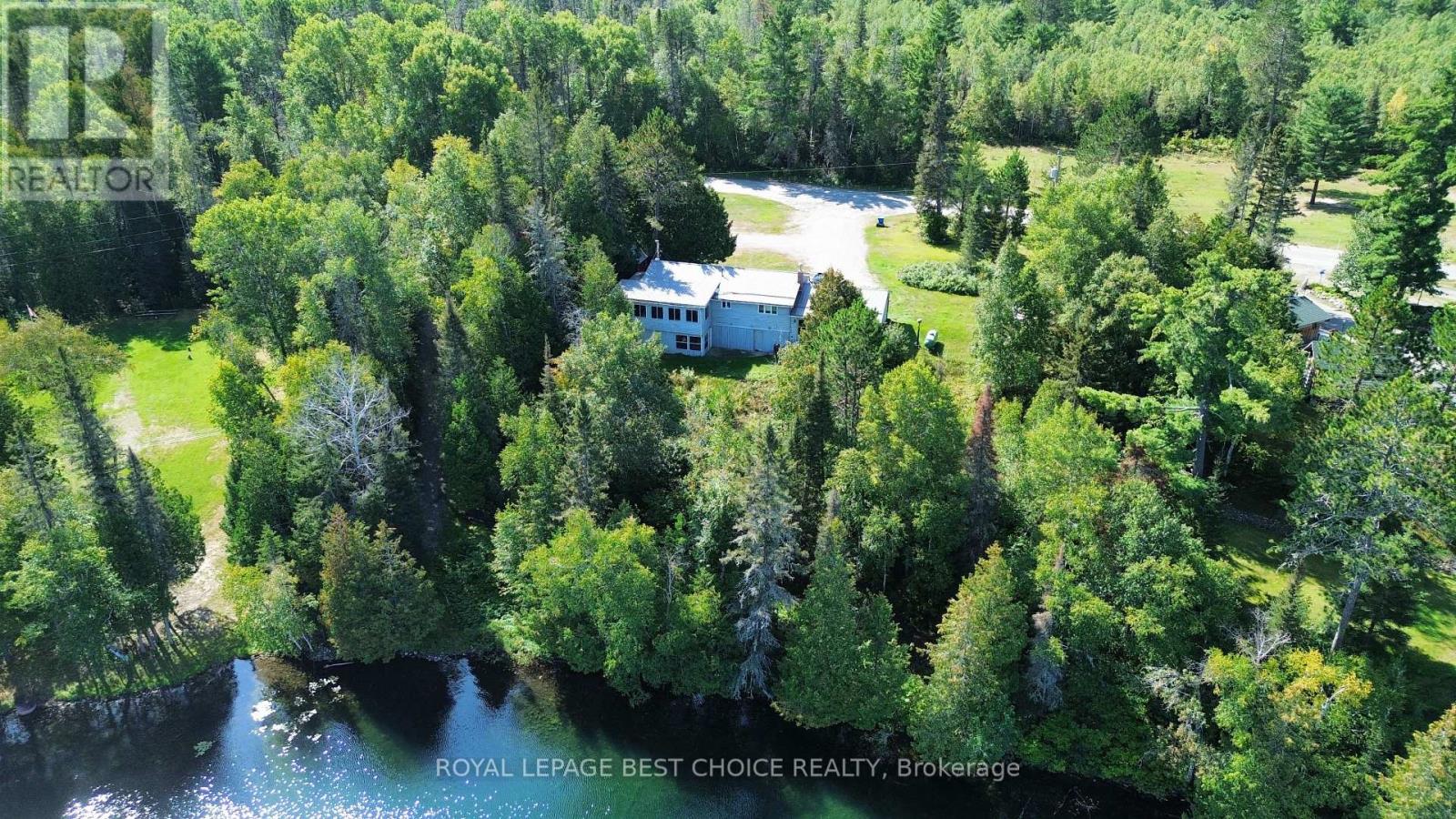 877562 BASS LAKE ROAD photo 35