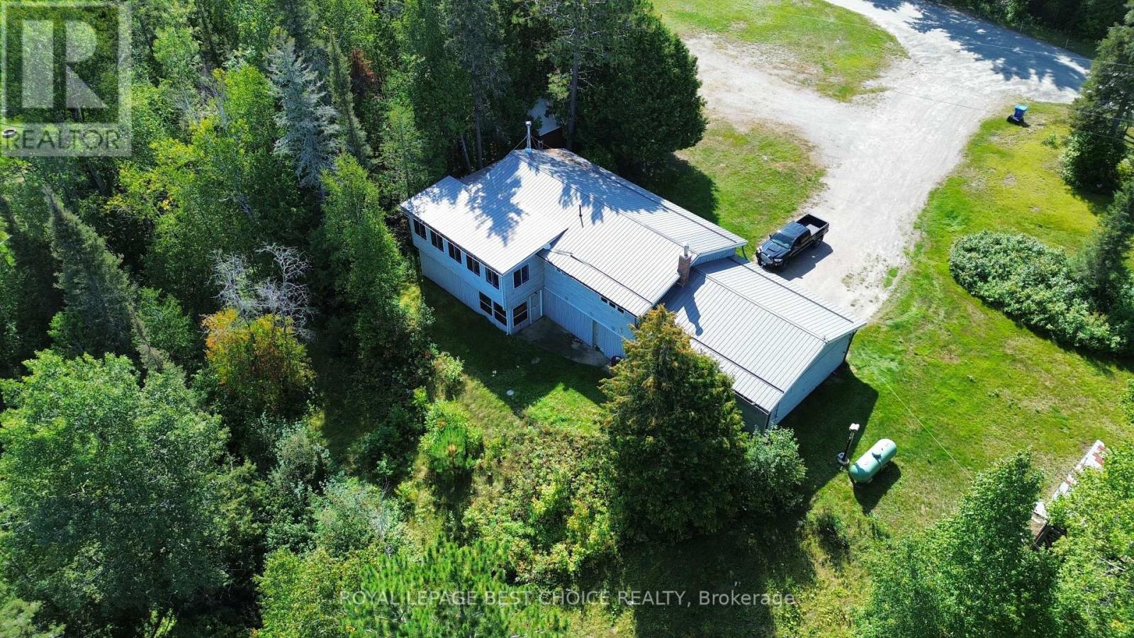 877562 BASS LAKE ROAD photo 37