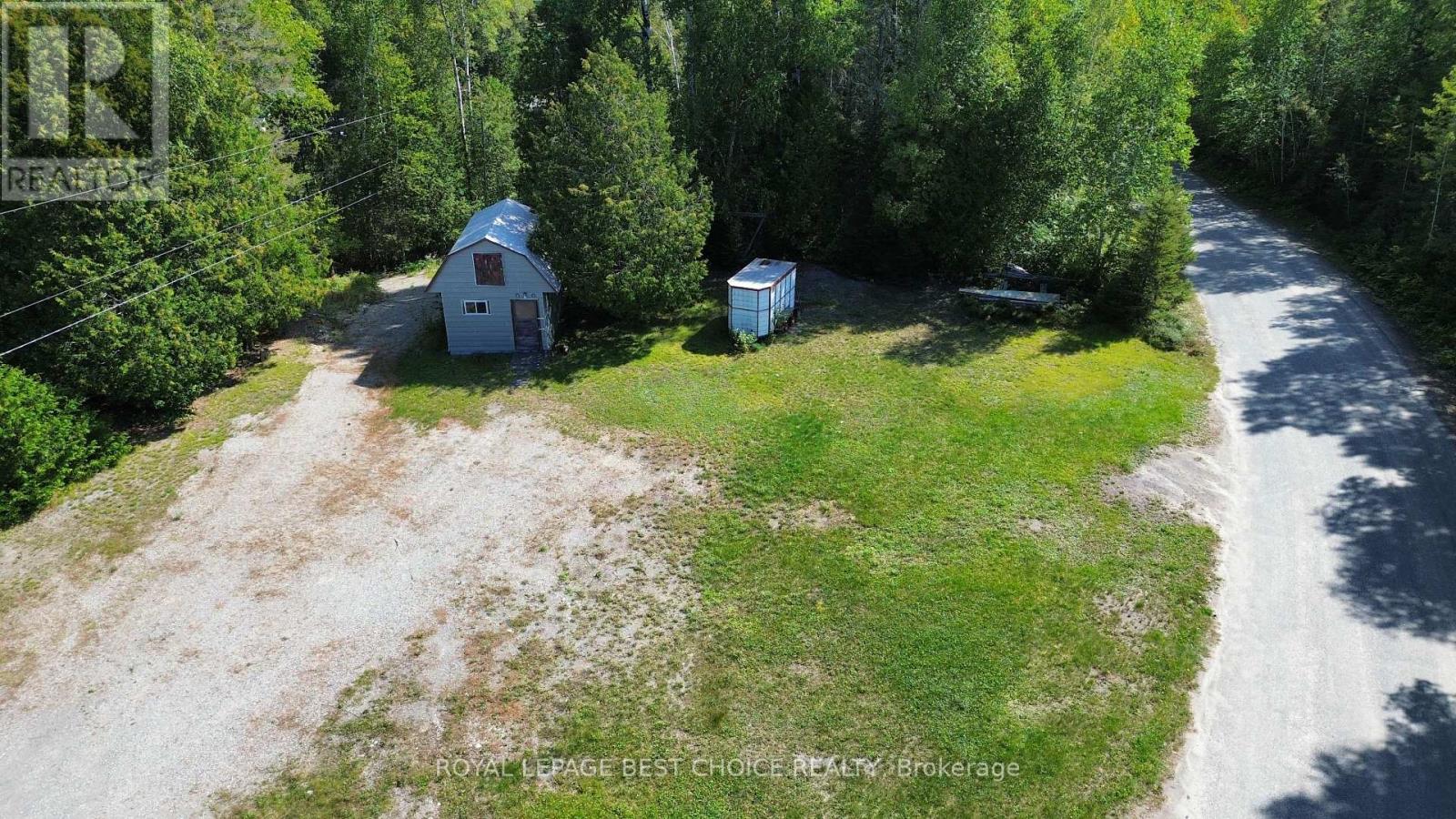 877562 BASS LAKE ROAD photo 39