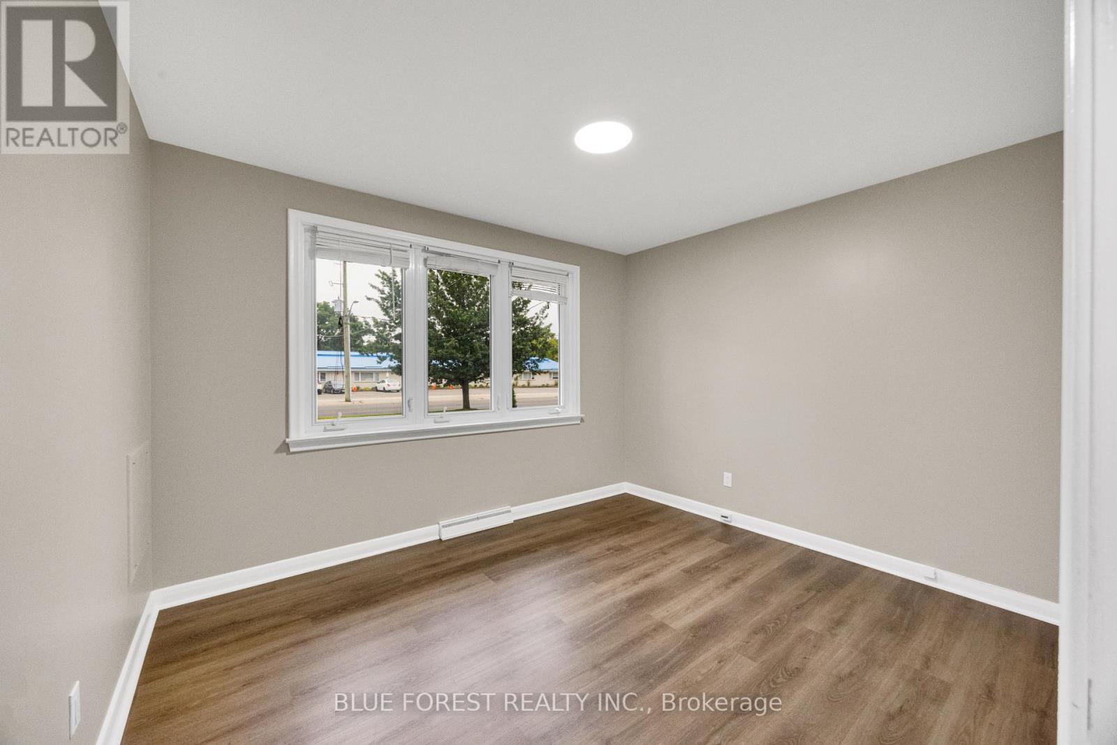 1688 Trafalgar Street, London East, Ontario  N5W 1X3 - Photo 35 - X13803150