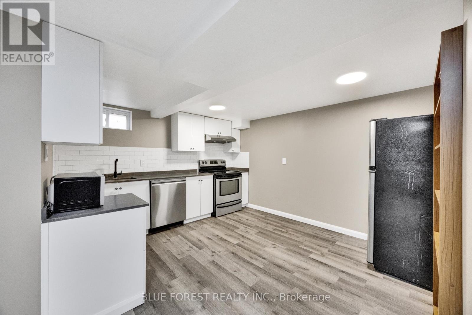 1688 Trafalgar Street, London East, Ontario  N5W 1X3 - Photo 41 - X13803150