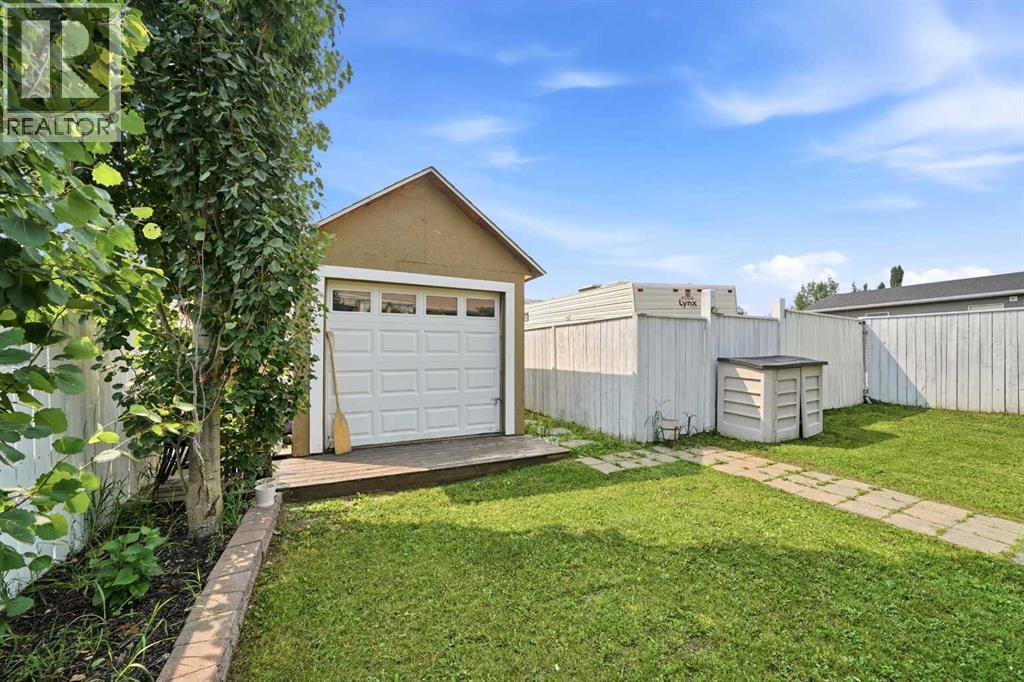 59 Wildrose Drive photo 41