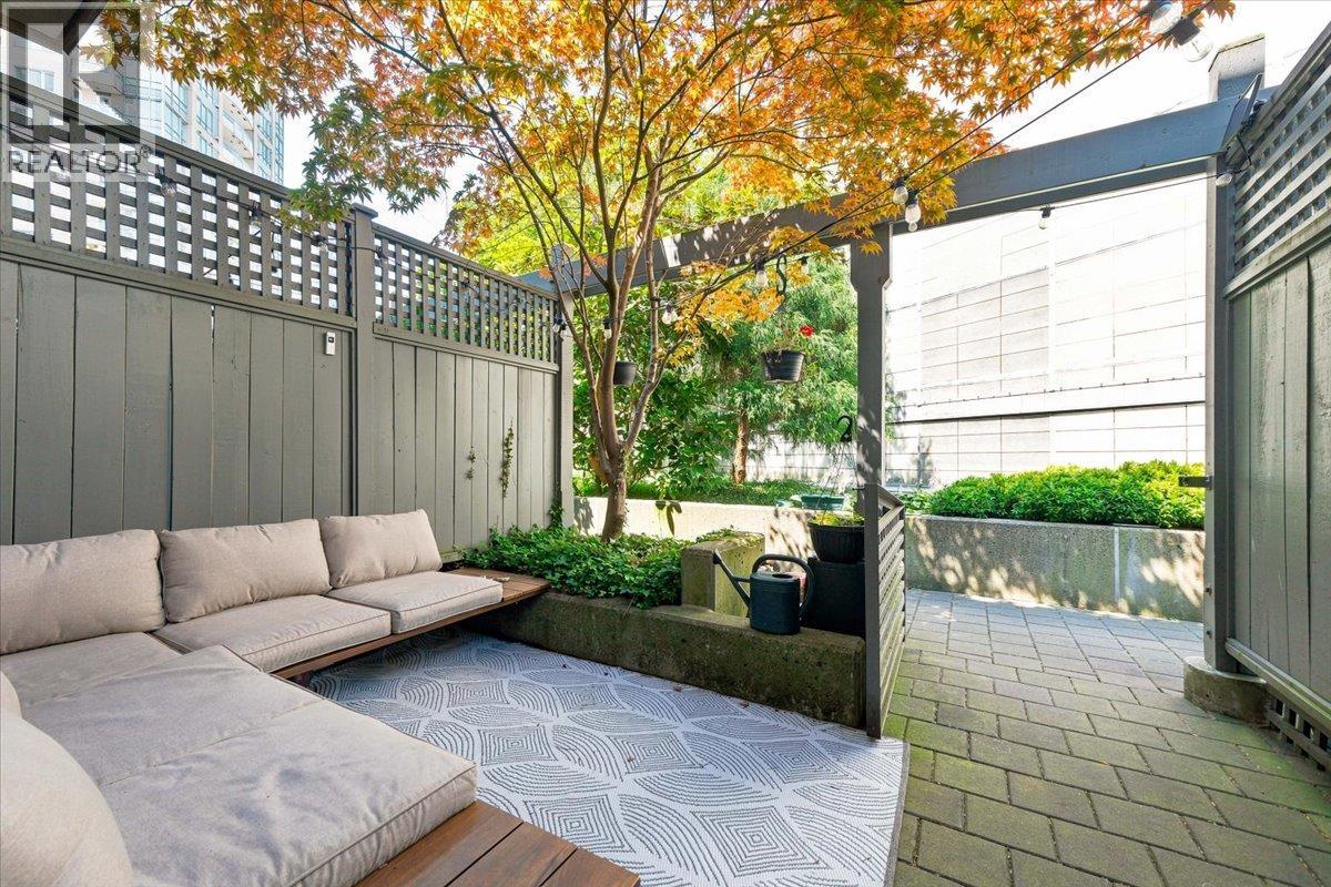 Th3 63 Keefer Place, Vancouver, British Columbia  V6B 6N6 - Photo 4 - R3142219