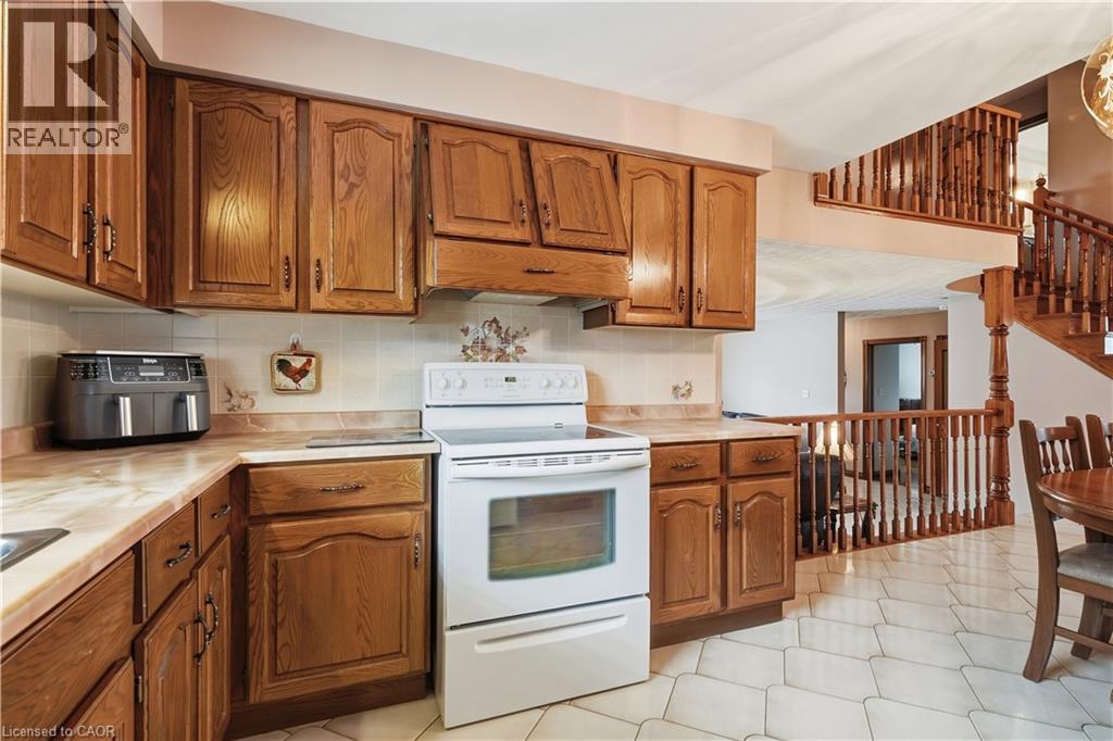 7 Vinehill Drive, Stoney Creek, Ontario  L8G 4Z1 - Photo 7 - 40864382