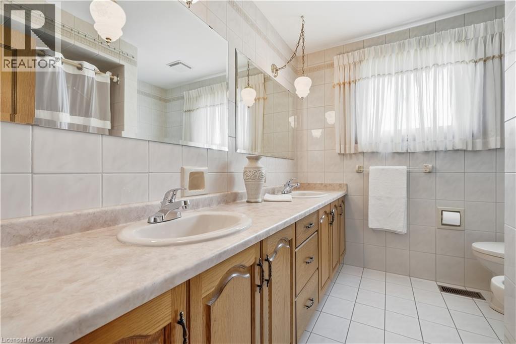 7 Vinehill Drive, Stoney Creek, Ontario  L8G 4Z1 - Photo 31 - 40864382