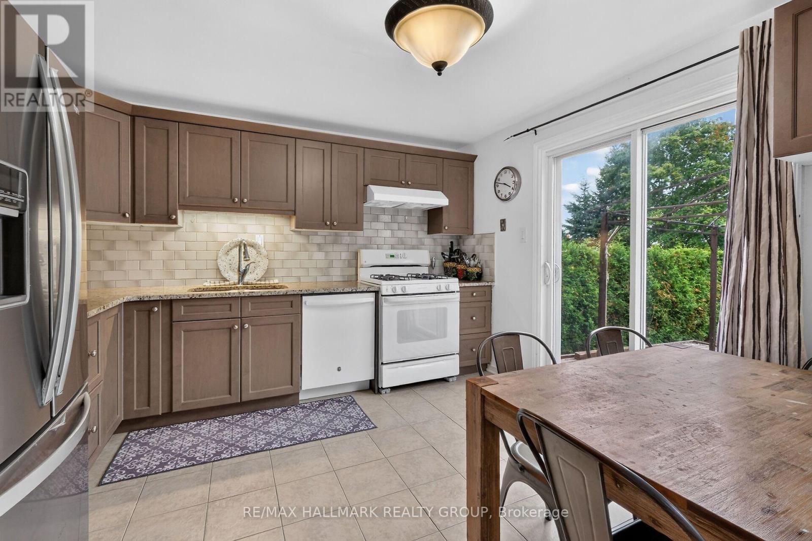 502 Rougemount Crescent, Ottawa, Ontario  K4A 2Z6 - Photo 12 - X13803092
