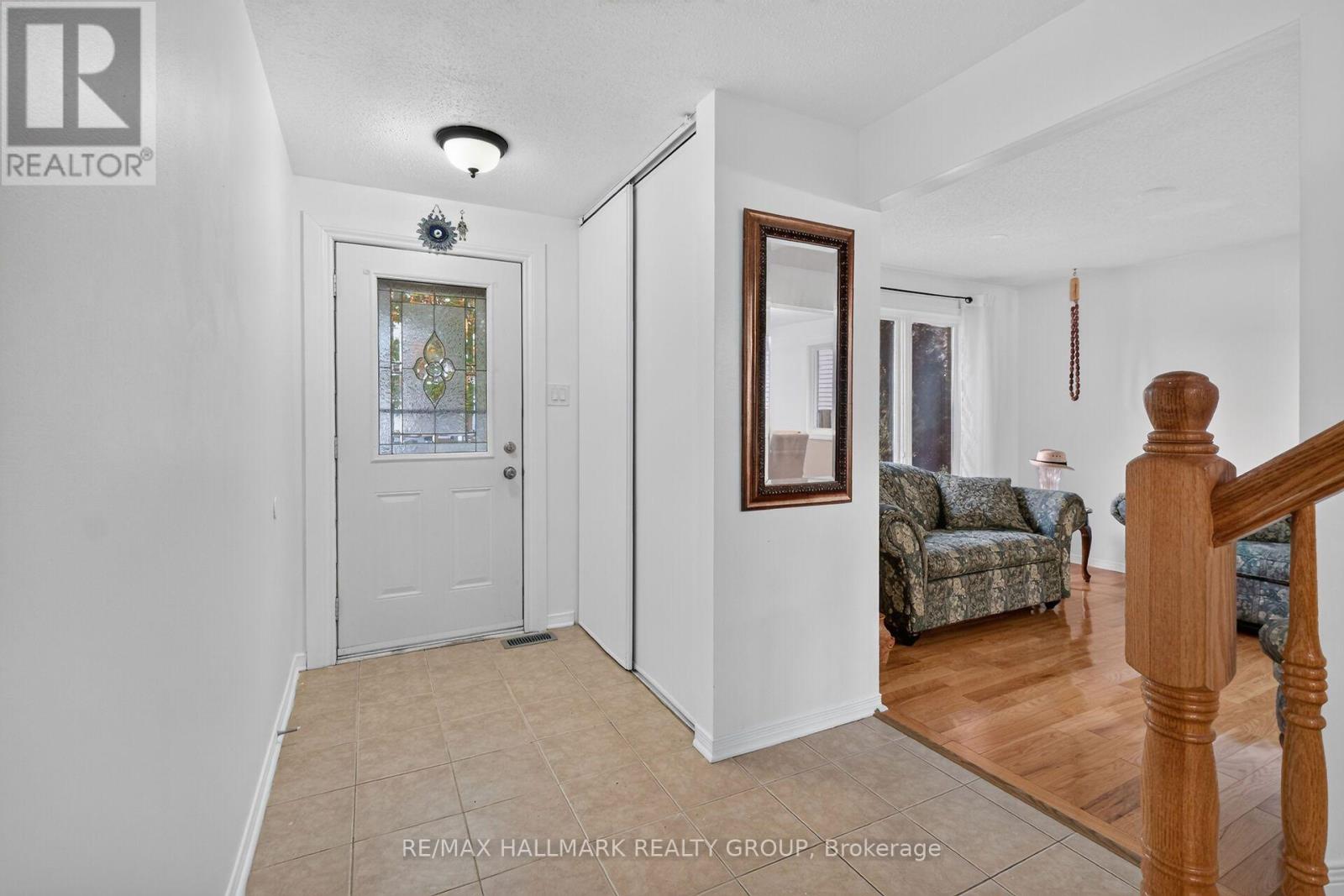 502 Rougemount Crescent, Ottawa, Ontario  K4A 2Z6 - Photo 4 - X13803092