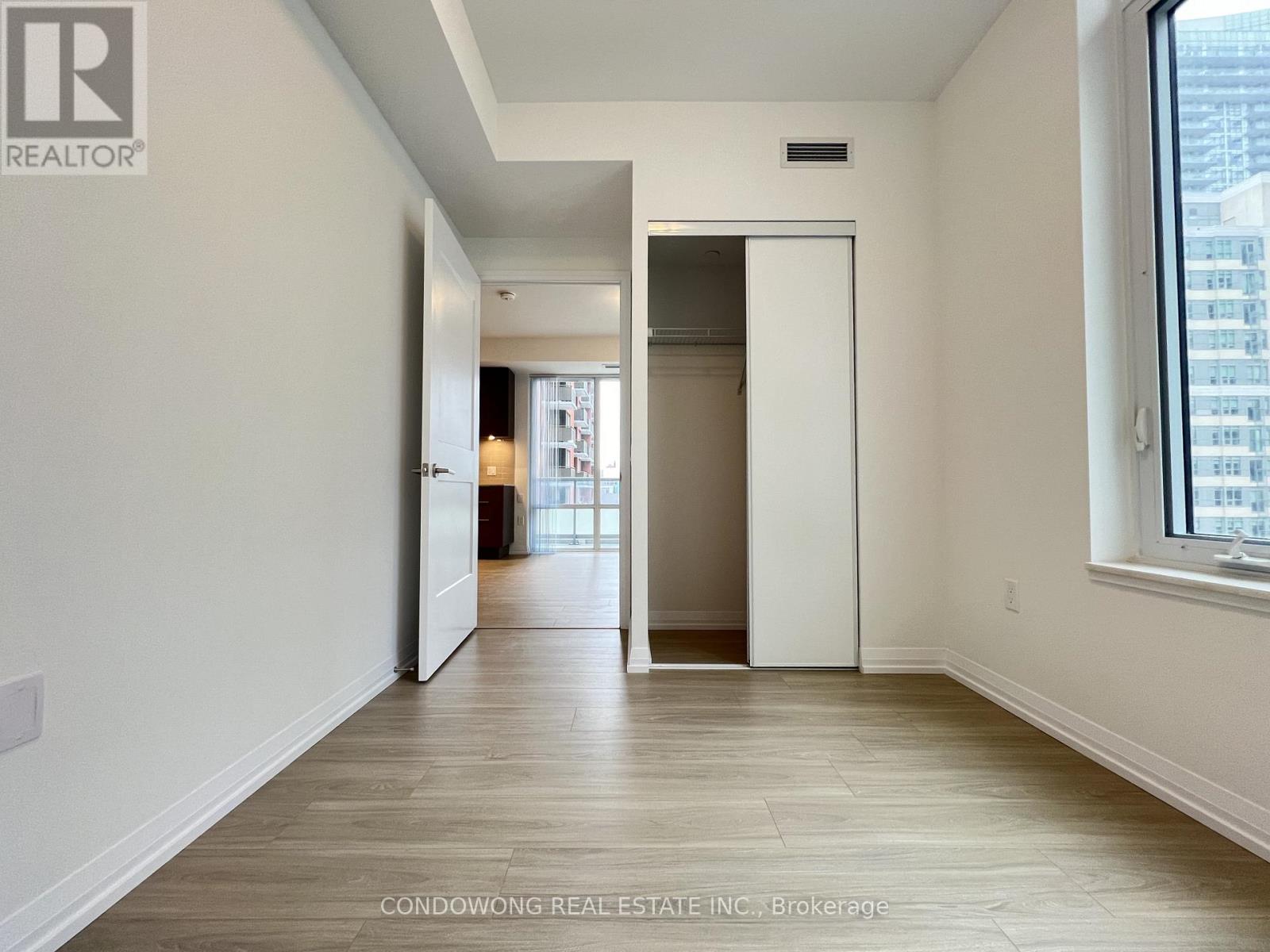 1019 - 50 Dunfield Avenue, Toronto, Ontario  M4S 0E4 - Photo 18 - C13803126
