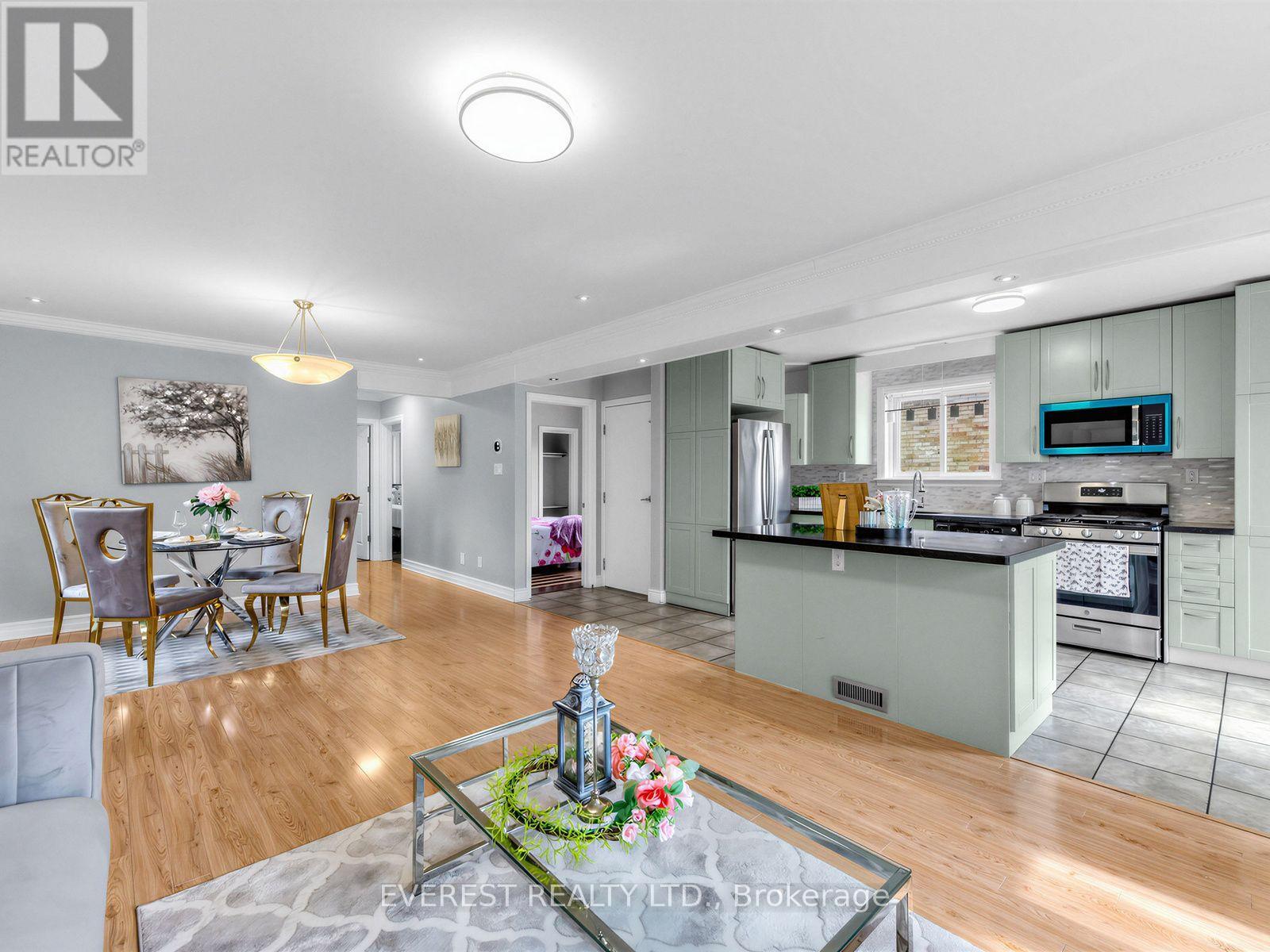 20 Japonica Road, Toronto, Ontario  M1R 4S2 - Photo 6 - E13803090