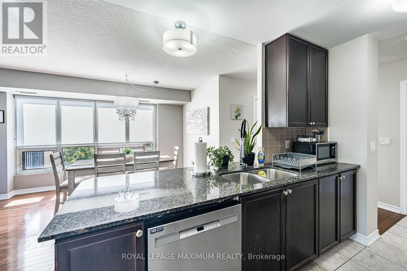 305 - 8026 Kipling Avenue, Vaughan, Ontario  L4L 2A1 - Photo 12 - N13803128