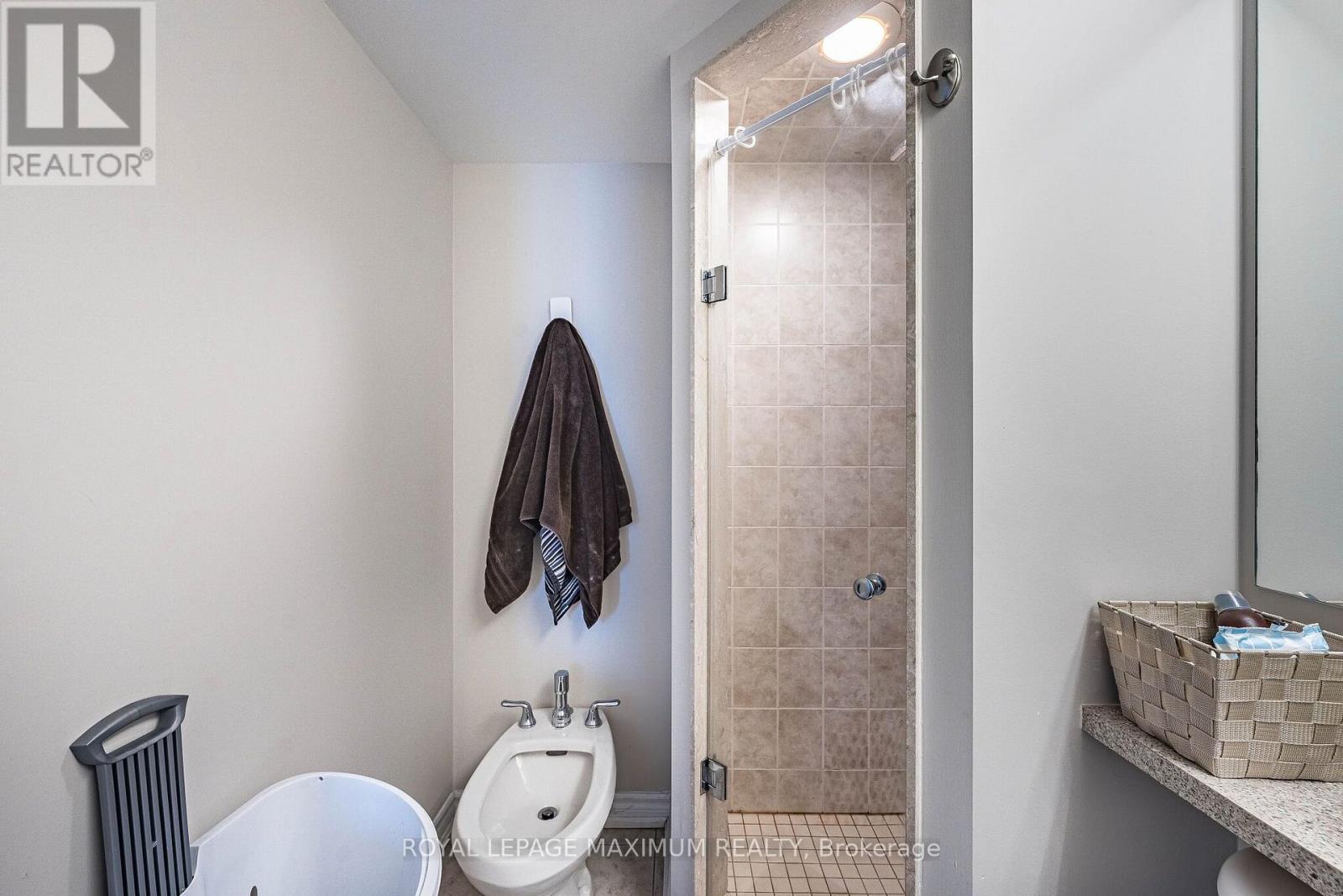 305 - 8026 Kipling Avenue, Vaughan, Ontario  L4L 2A1 - Photo 29 - N13803128