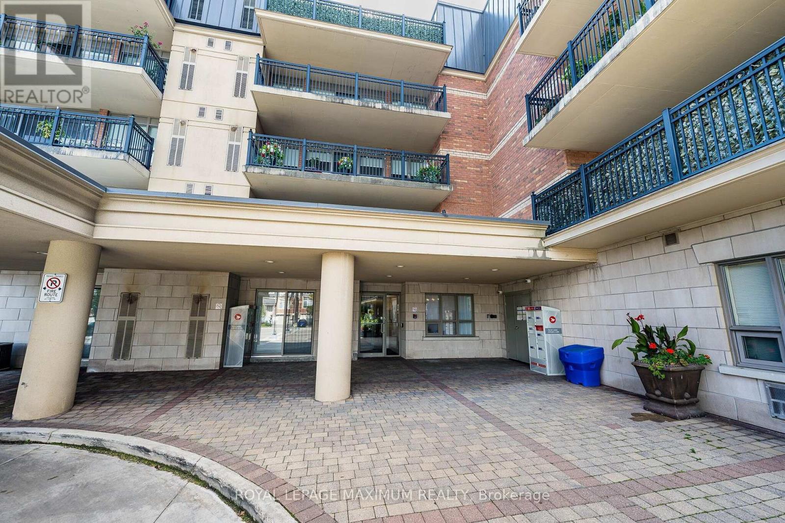 305 - 8026 Kipling Avenue, Vaughan, Ontario  L4L 2A1 - Photo 4 - N13803128