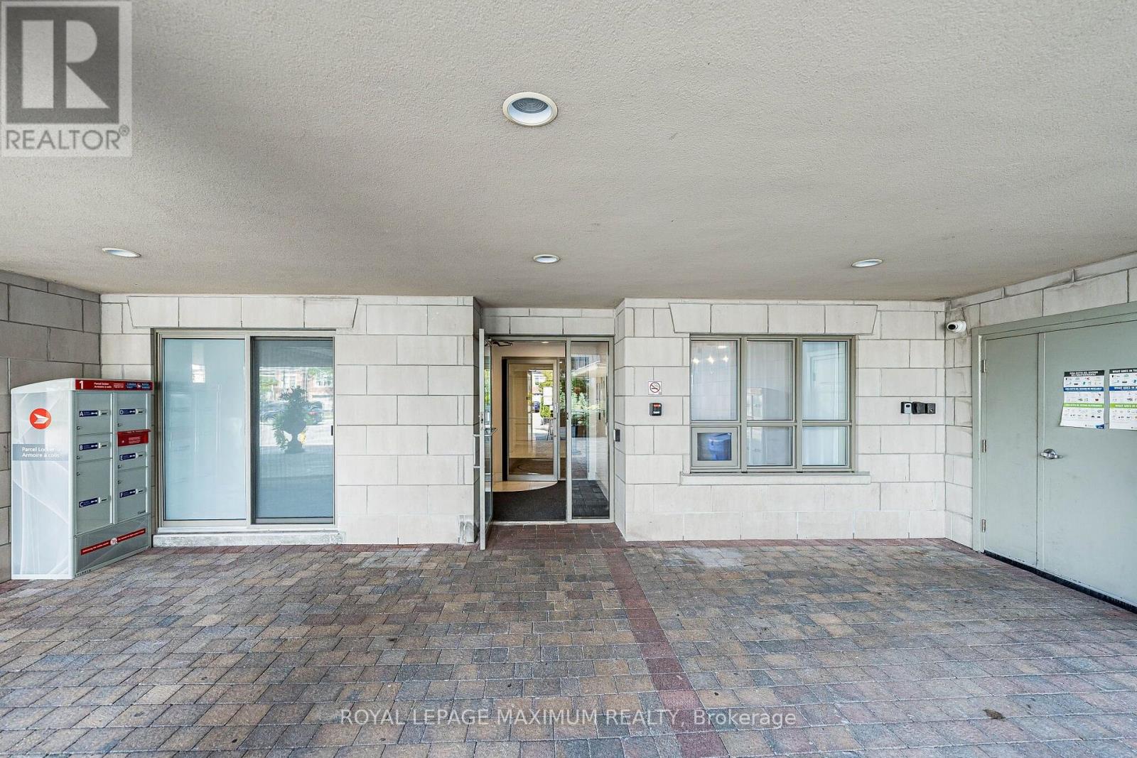 305 - 8026 Kipling Avenue, Vaughan, Ontario  L4L 2A1 - Photo 5 - N13803128