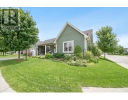 1 BAY MOORINGS BOULEVARD, Penetanguishene, Ontario