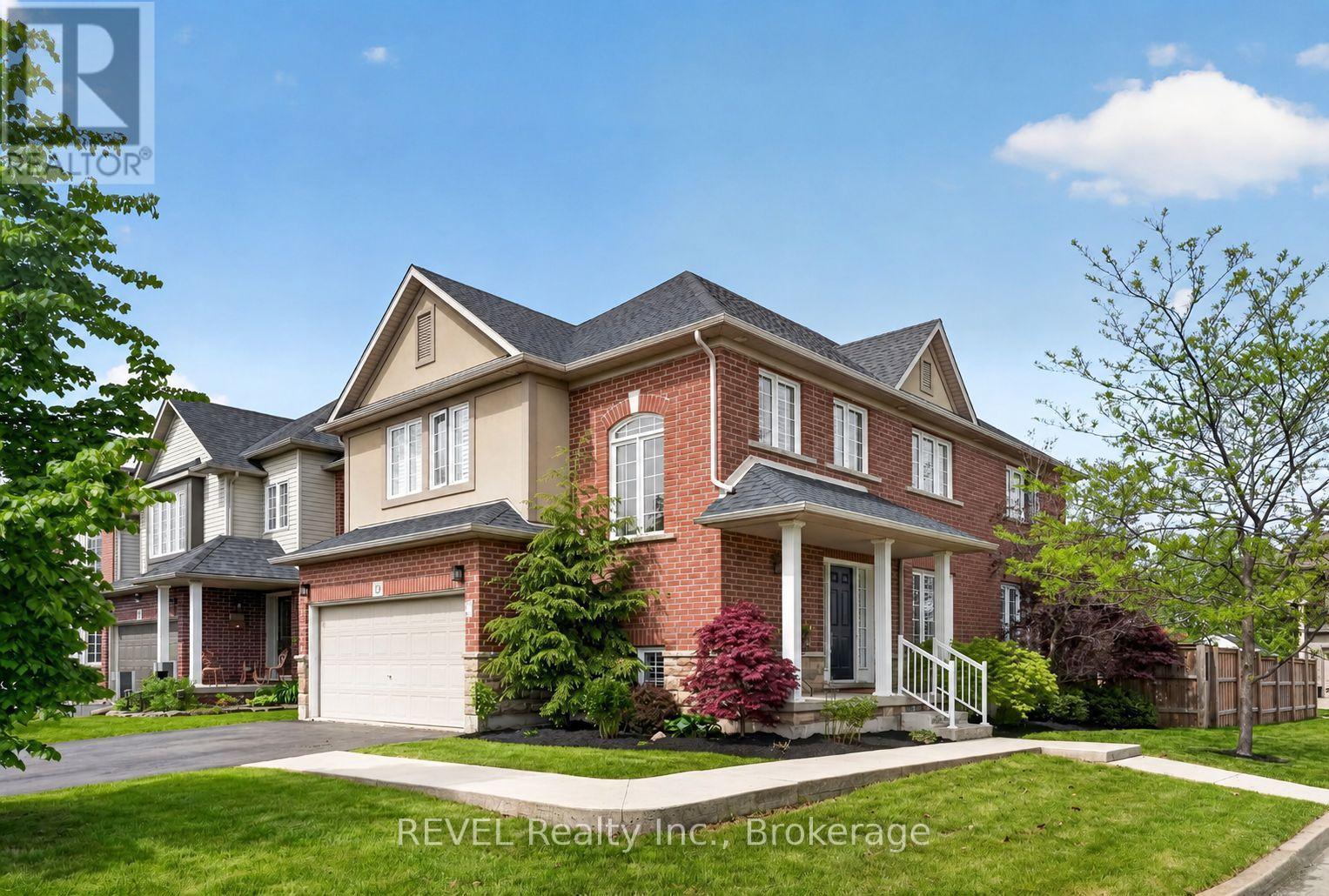 29 SPRINGBREEZE HEIGHTS, Hamilton, Ontario