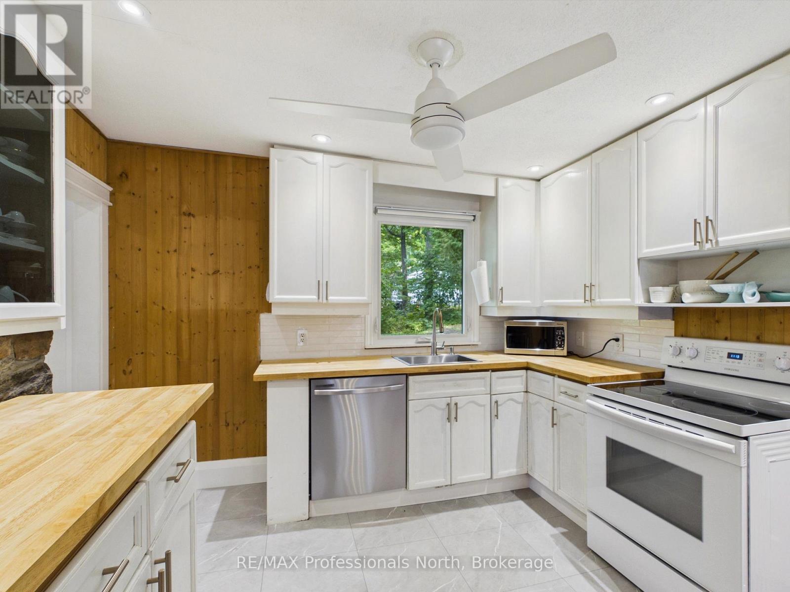 1037 Strawberry Bay Road, Bracebridge, Ontario  P1L 1X2 - Photo 15 - X13803134