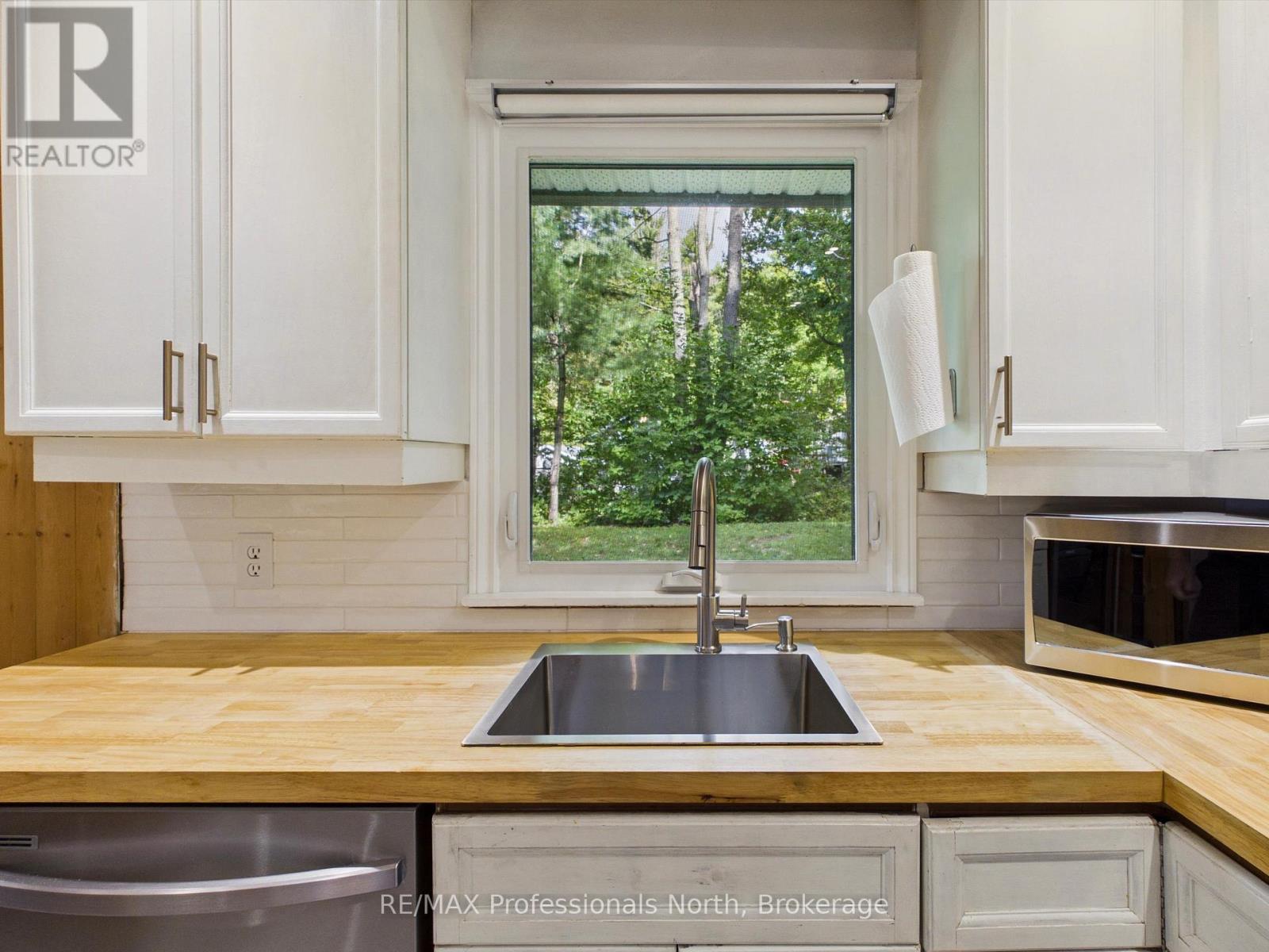 1037 Strawberry Bay Road, Bracebridge, Ontario  P1L 1X2 - Photo 16 - X13803134