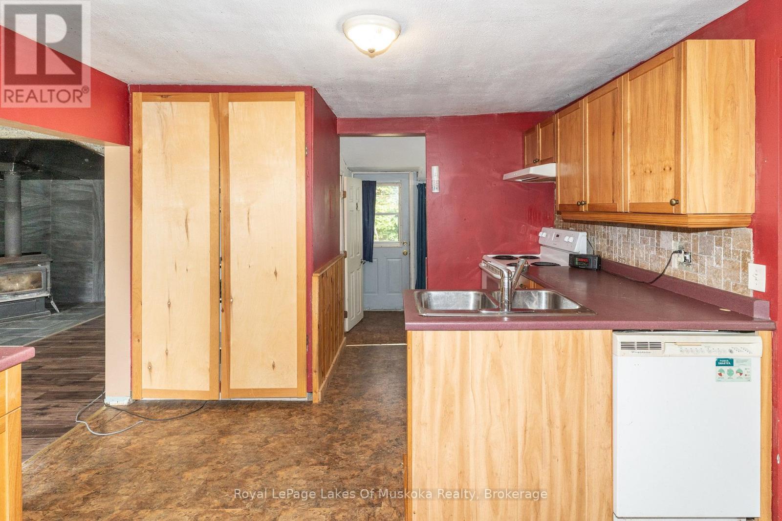 91 Beach Road, Huntsville, Ontario  P0B 1M0 - Photo 16 - X13803184