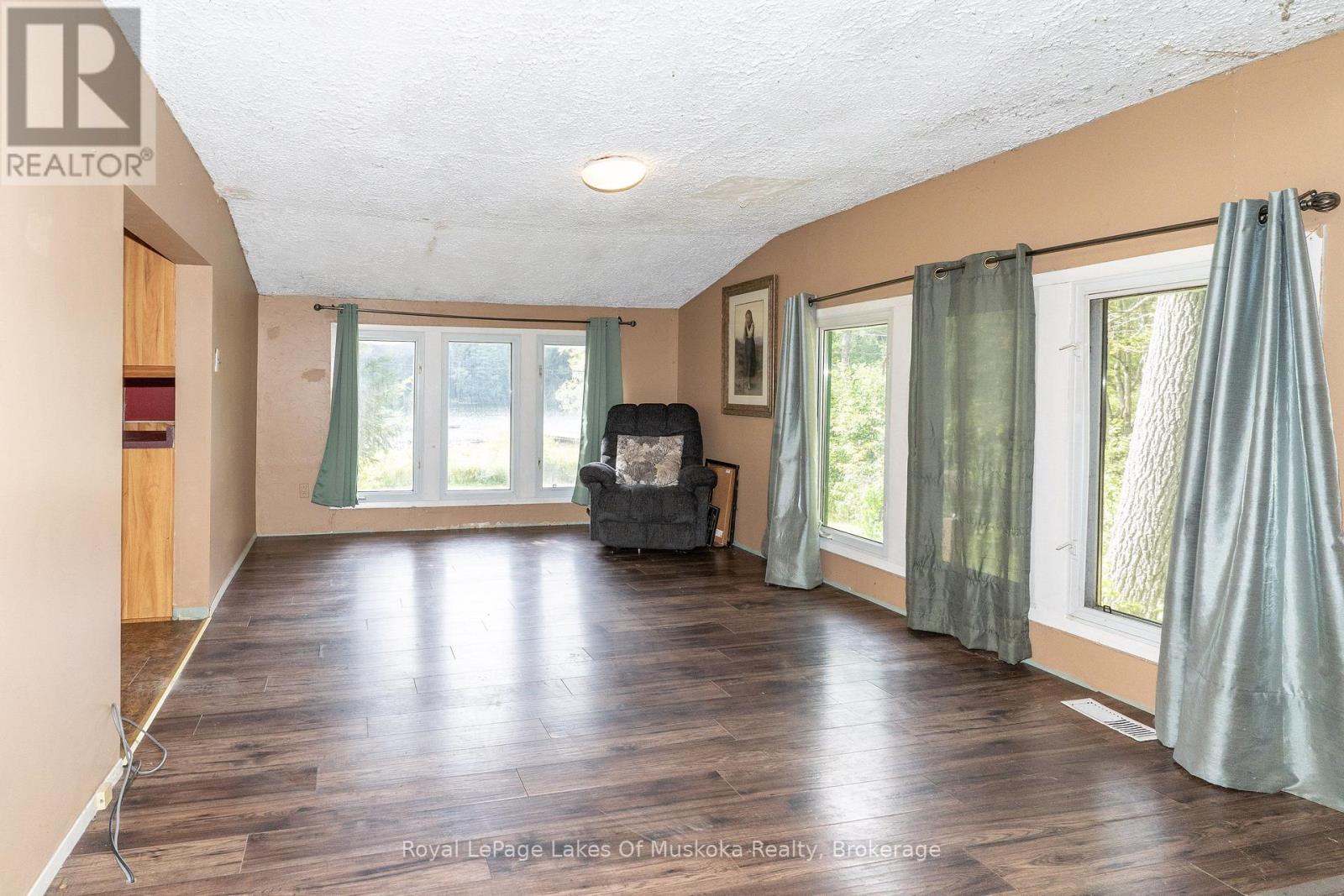 91 Beach Road, Huntsville, Ontario  P0B 1M0 - Photo 22 - X13803184