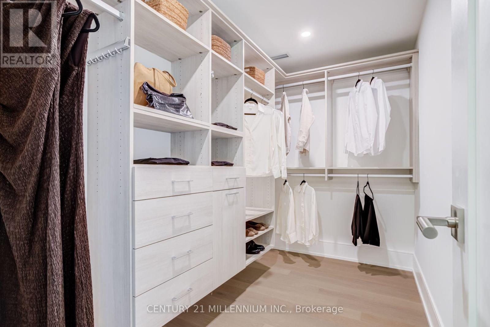 305 - 259 The Kingsway, Toronto, Ontario  M9A 4B1 - Photo 13 - W13803110